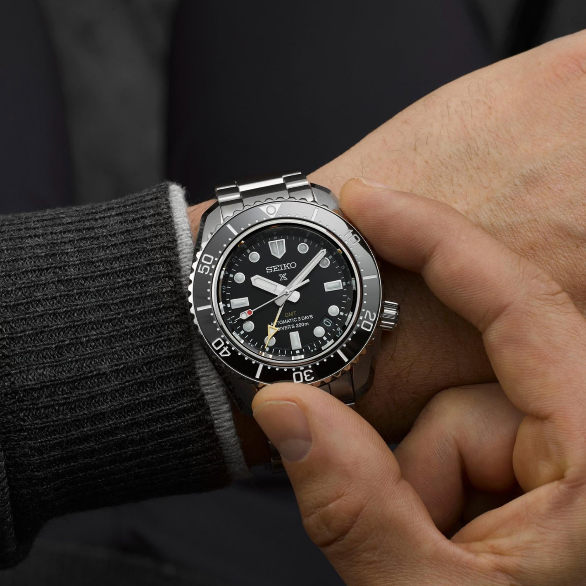 Seiko Prospex "Dark Depths" Taucher GMT 1968 Modernes Re-Interpretation Automatik Schwarzes Zifferblatt Herren Uhr SPB383J1