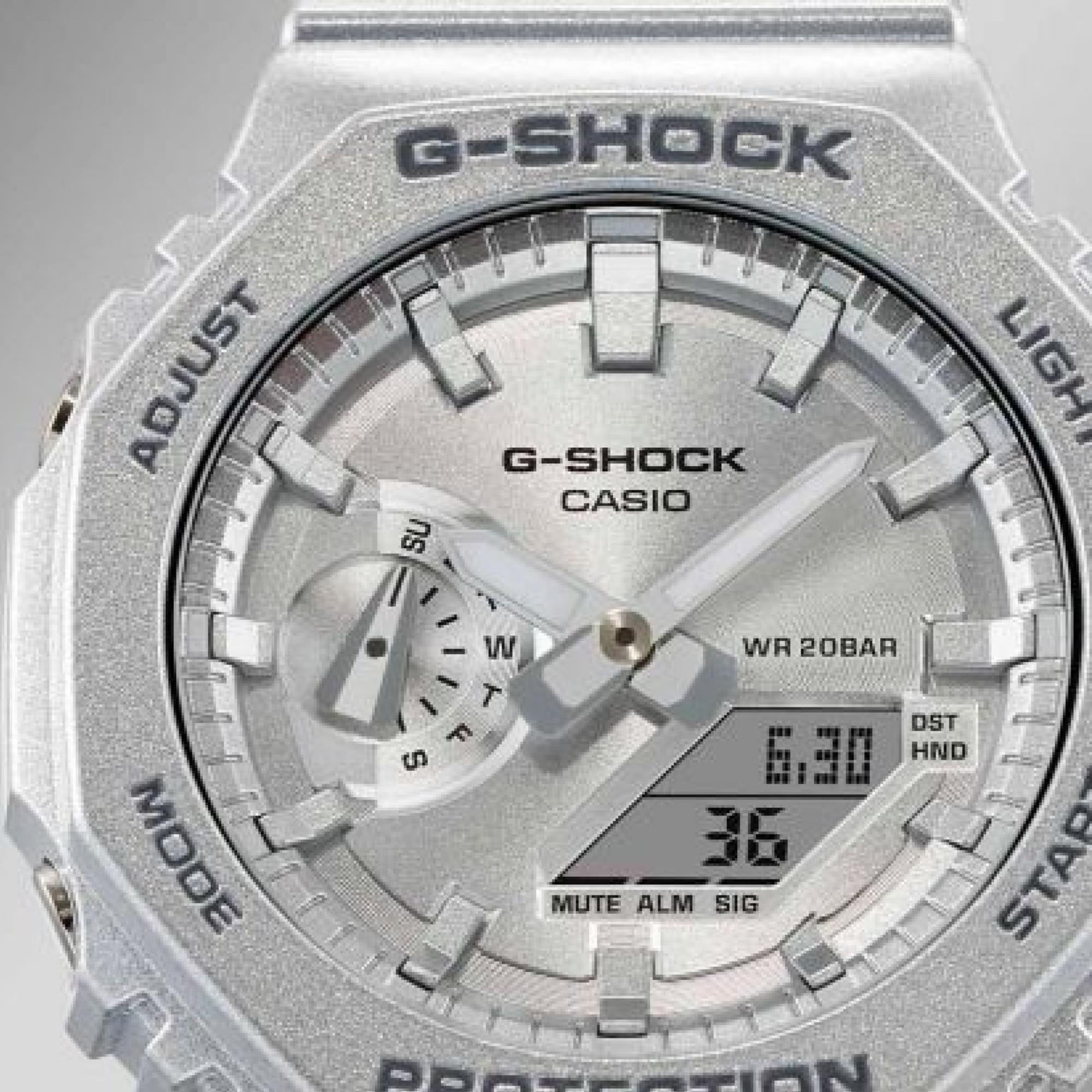 Casio G-Shock Classic Forgotten Future Silber Herren Uhr GA-2100FF-8AER