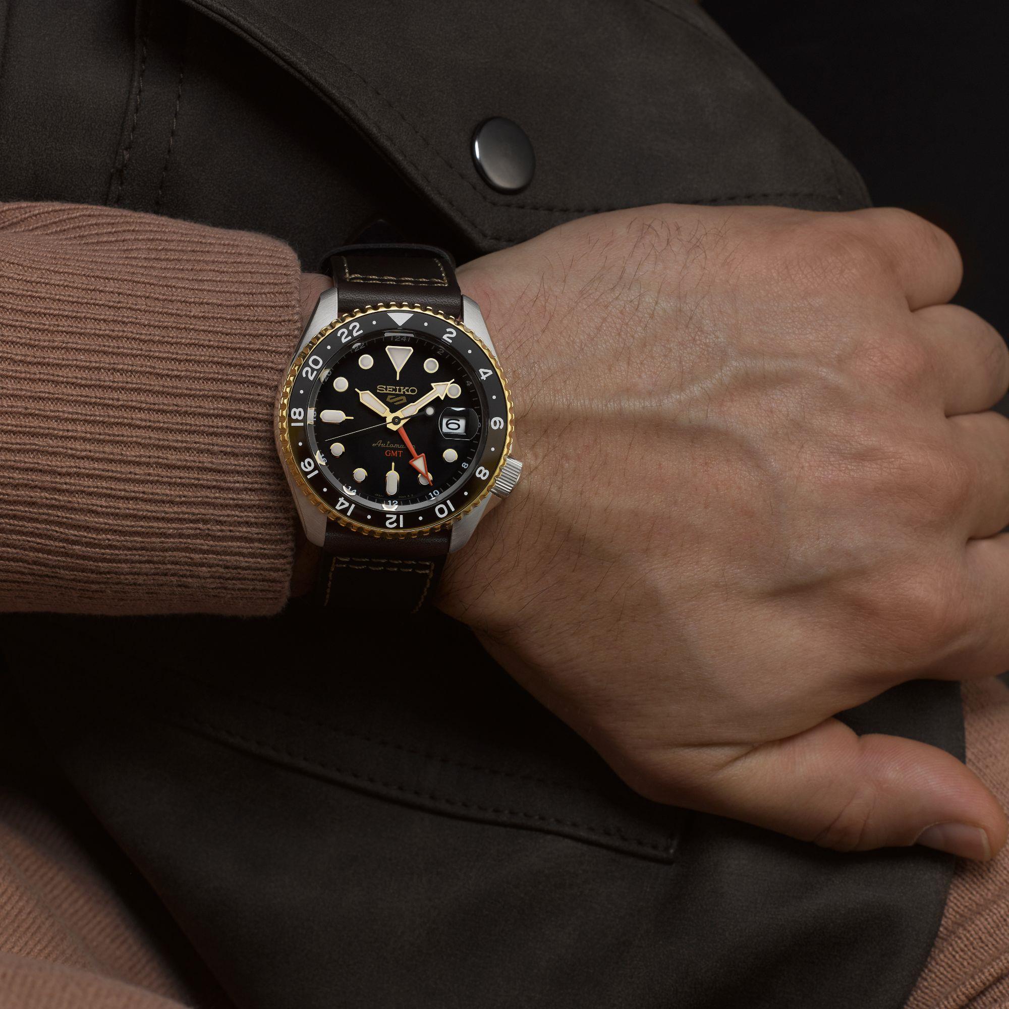 Seiko 5 Sports SKX GMT Mocha Automatik Schwarzes Zifferblatt Braunes Lederarmband Herren Uhr SSK036K1