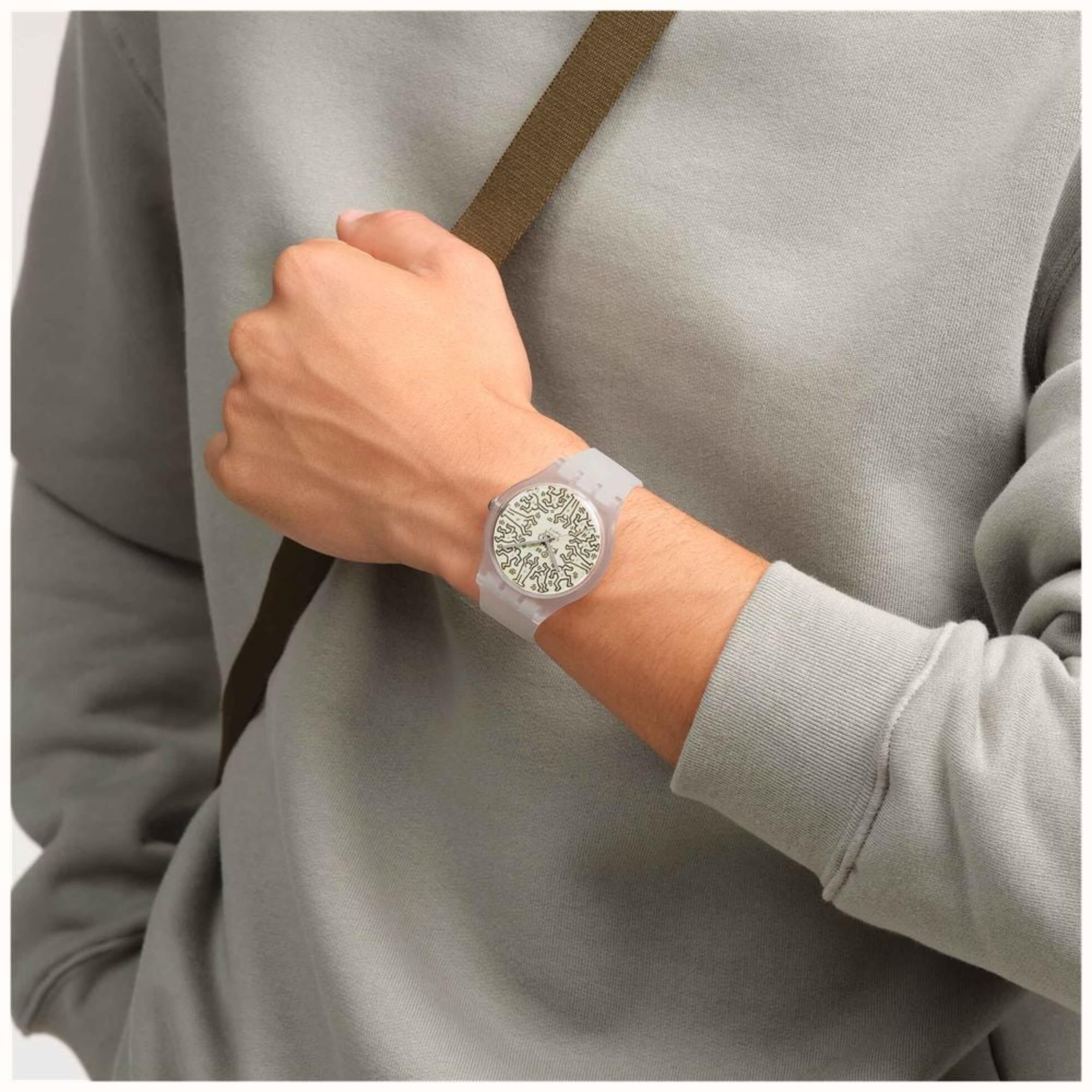 Swatch Quartz Break Free AUS DEM ARCHIV Beige Illustriertes Zifferblatt Transparenter Silikonarmband SO29Z145