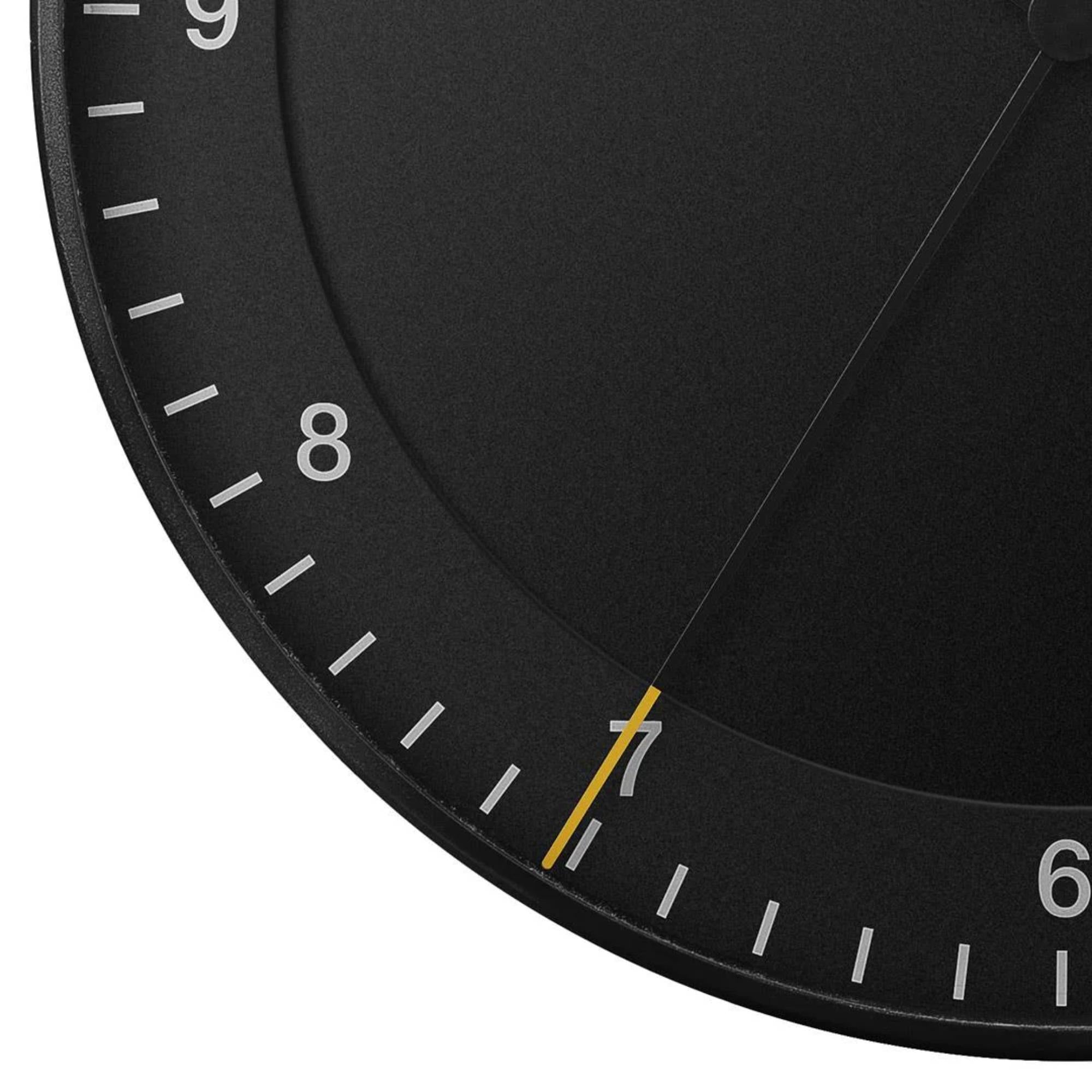 Braun Klassische Schwarze Zifferblatt Große Wanduhr BC17B