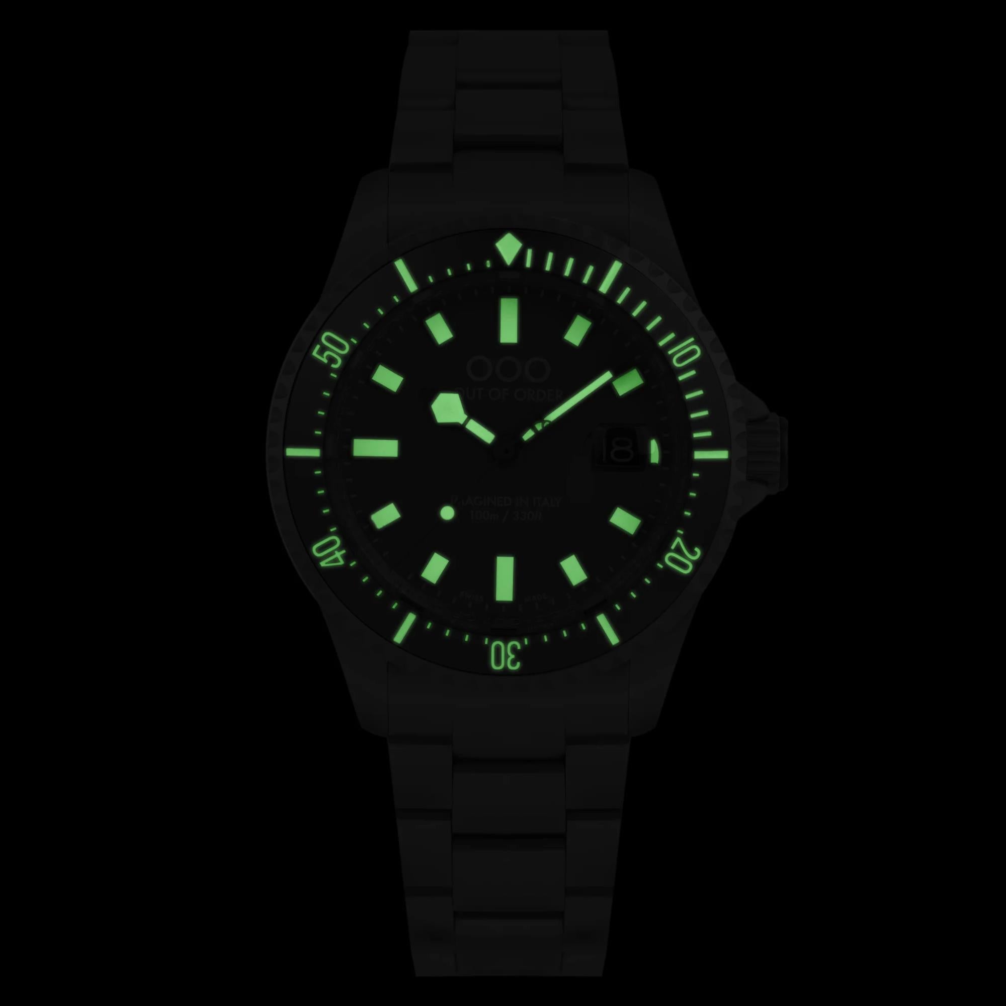 Out of Order Casanova Ultra Gebürsteter Quarz Braunes Zifferblatt Stahlarmband Herren Uhr OOO.001-27.TU.MS.SS