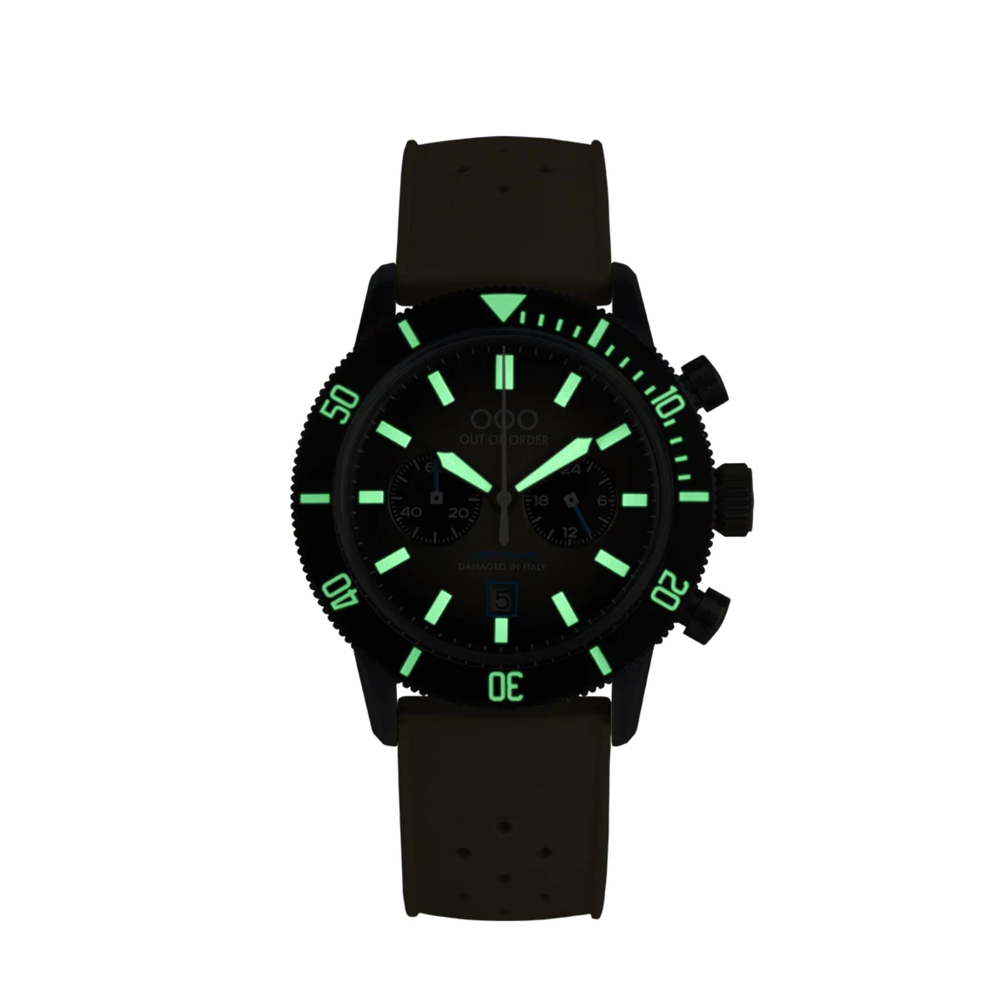 Out of Order Pilot Chronograph Quarz Braun Zifferblatt Lederarmband Herren Uhr OOO.001-28.GR