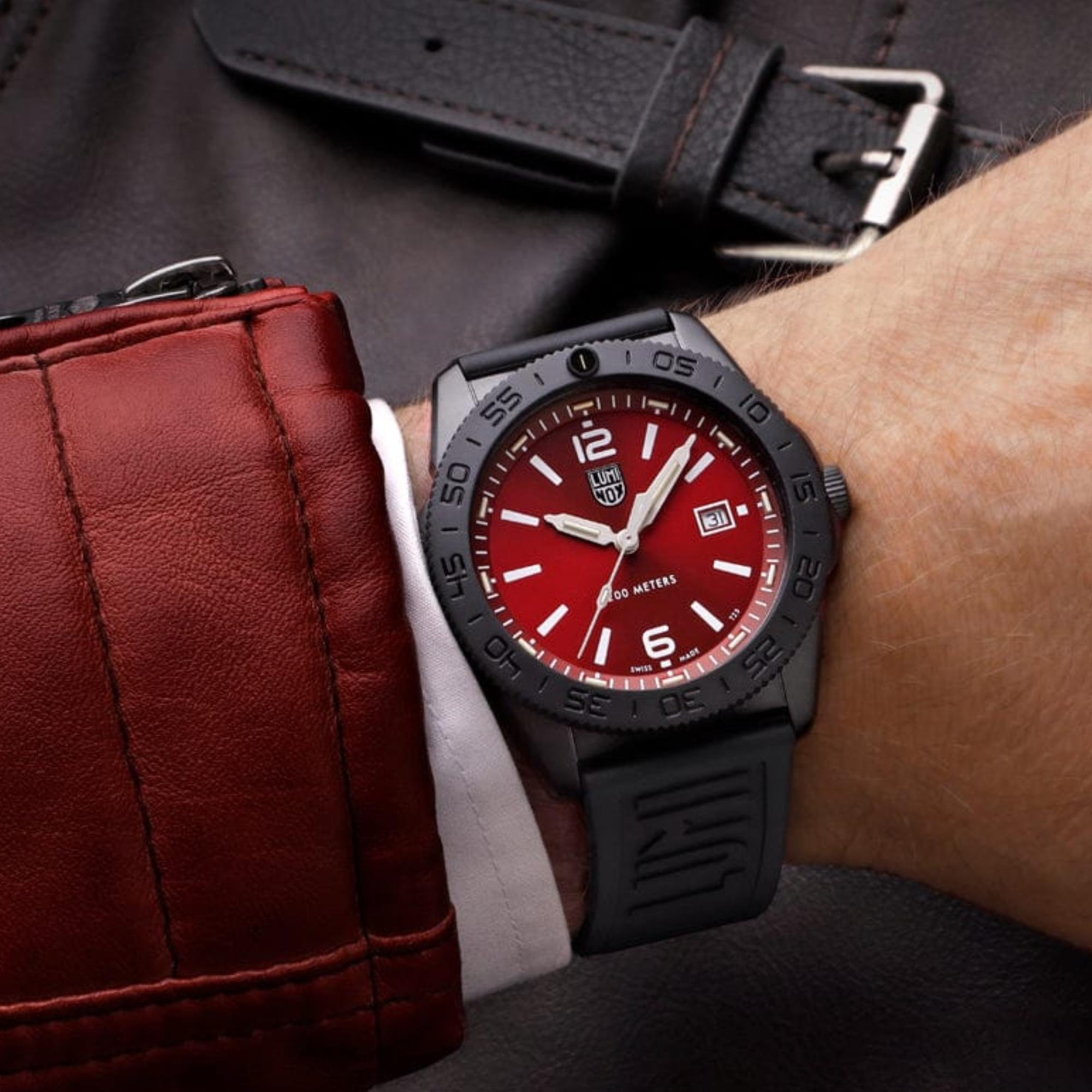 Luminox Pacific Diver 44mm Red Dial Rubber Mens Quartz Watch XS.3135.B