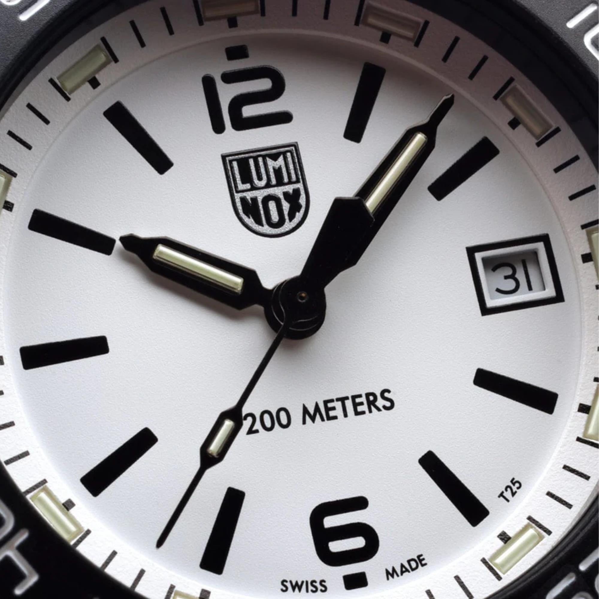 Luminox Pacific Diver 39mm White Dial Rubber Mens Quartz Watch XS.3127M