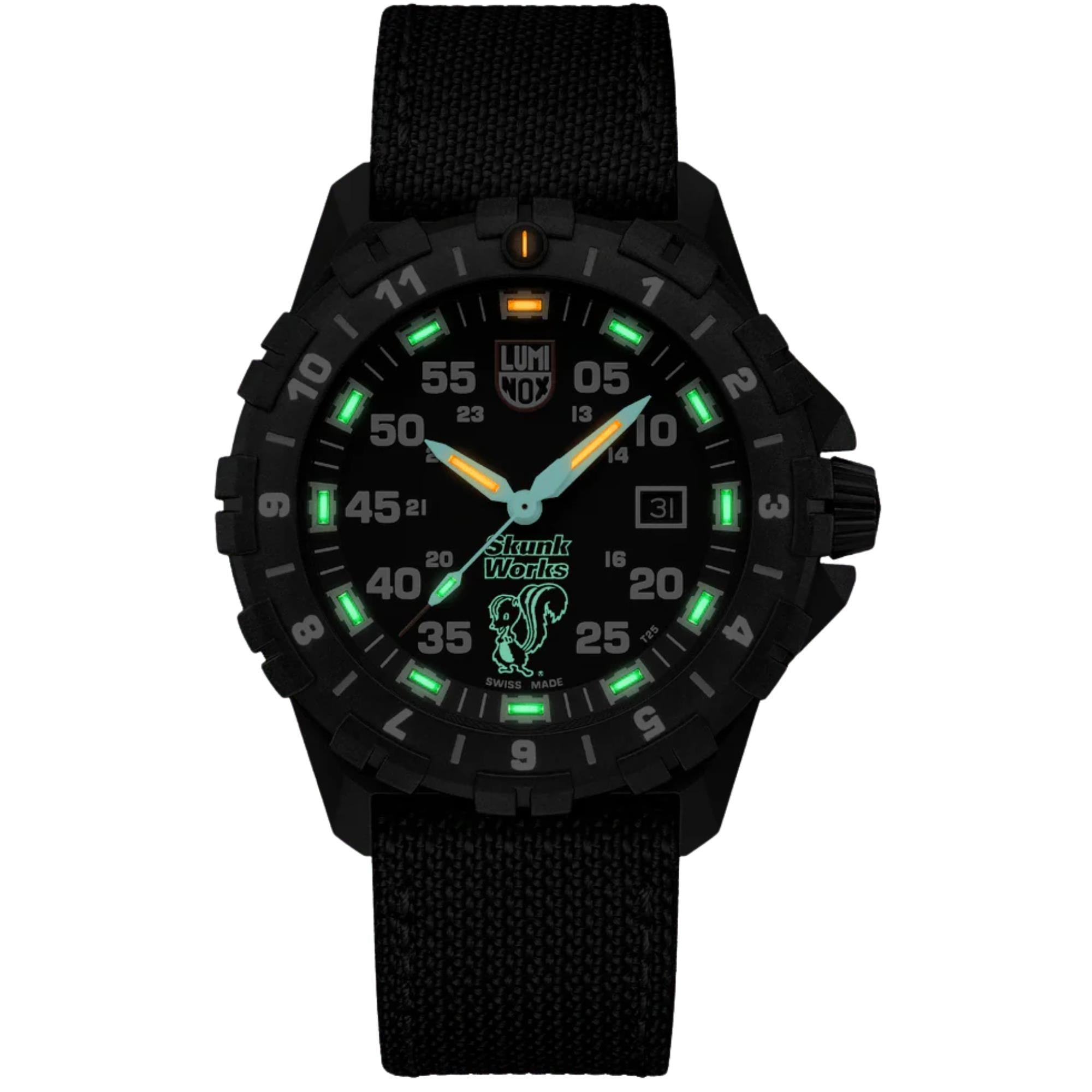 Luminox F-117 Nighthawk 44mm Schwarzes Zifferblatt Kevlar Herren Quarz Uhr XA.6442.H