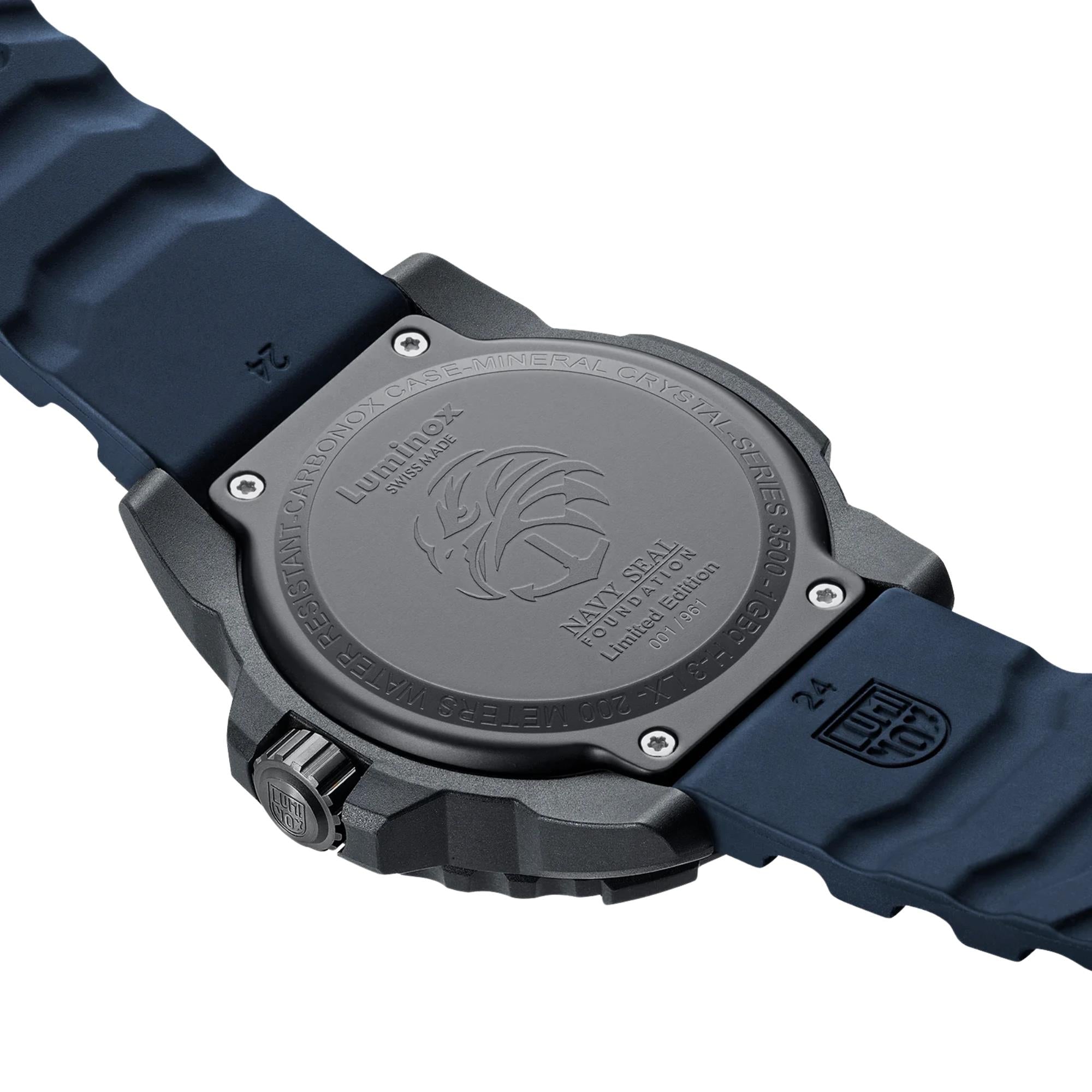 Luminox Navy Seal 45mm Schwarzes Zifferblatt Gummi Herren Quarz Uhr XS.3505.NSF.N