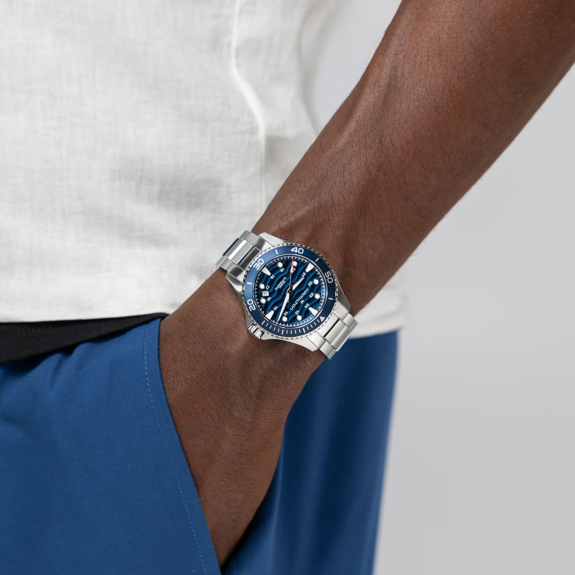 Hamilton Khaki Navy Scuba 40mm Blue Dial Steel Mens Automatic Watch H82425140