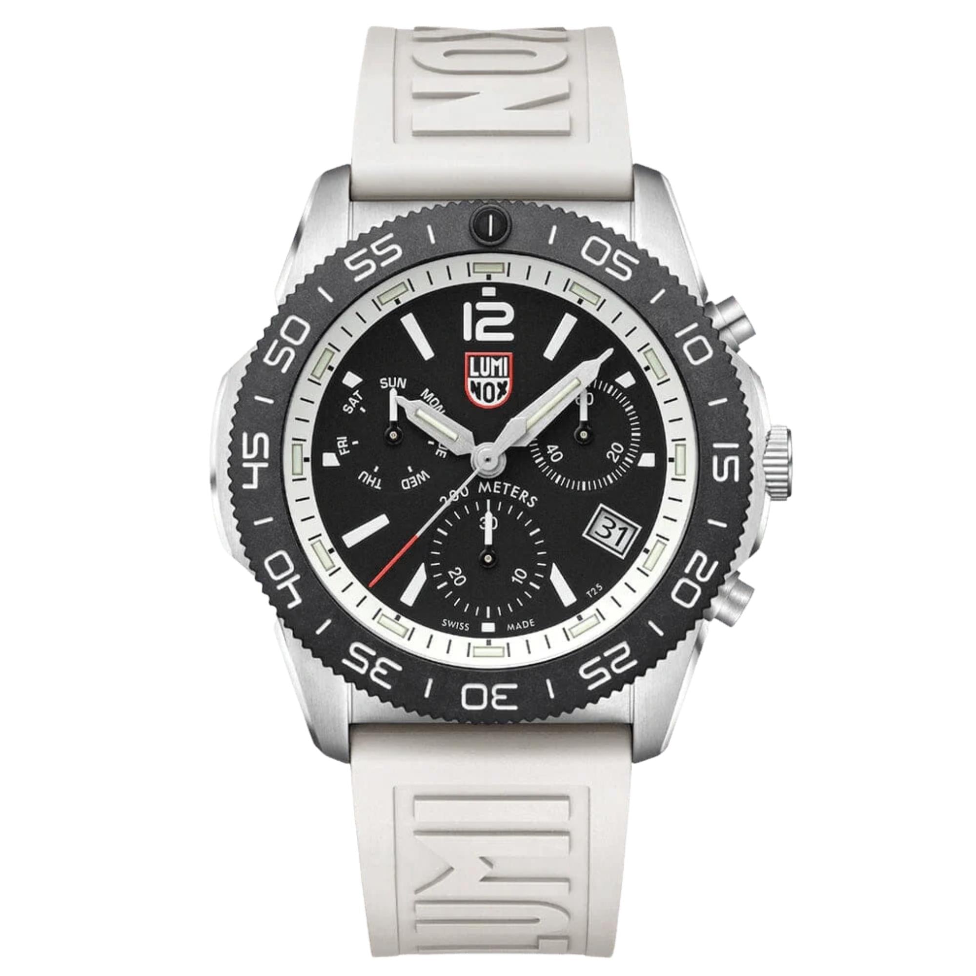 Montre homme quartz Luminox Pacific Diver 44mm chronographe cadran noir caoutchouc XS.3141
