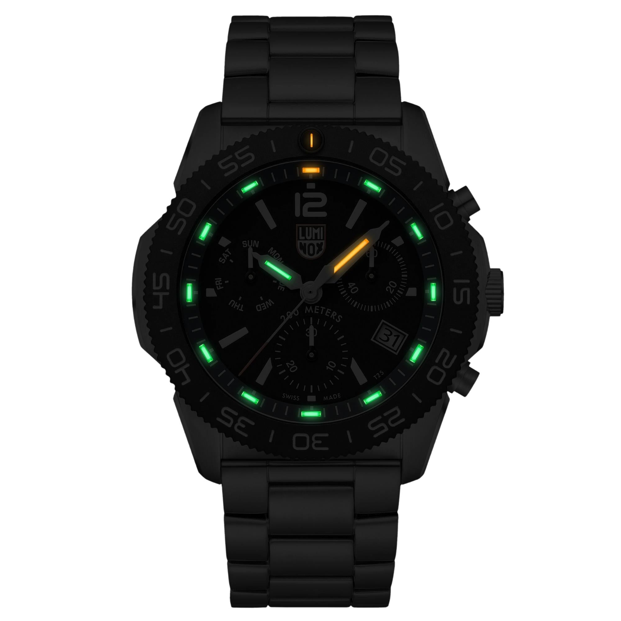 Montre homme quartz Luminox Pacific Diver 44mm chronographe cadran noir acier XS.3143.M