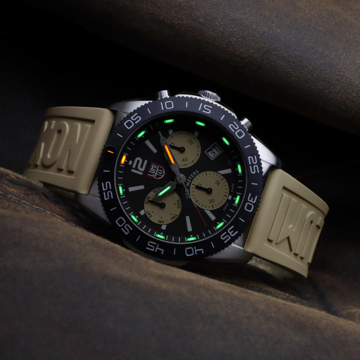 Luminox Pacific Diver 3140 Series 44mm Chronograph Black Dial Rubber Mens Quartz Watch XS.3150