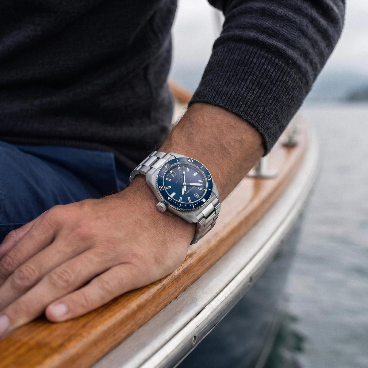 Victorinox Maverick 39mm Blue Dial Steel Mens Automatic Watch 242106