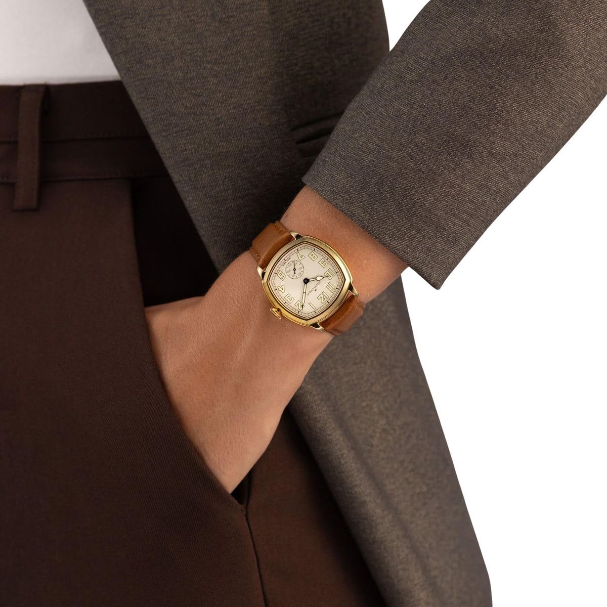 Hamilton American Classic Cushion Mechanical 34mm Beige Dial Yellow Gold-Tone Steel Leather Mens Manual-Wind Watch H36139520