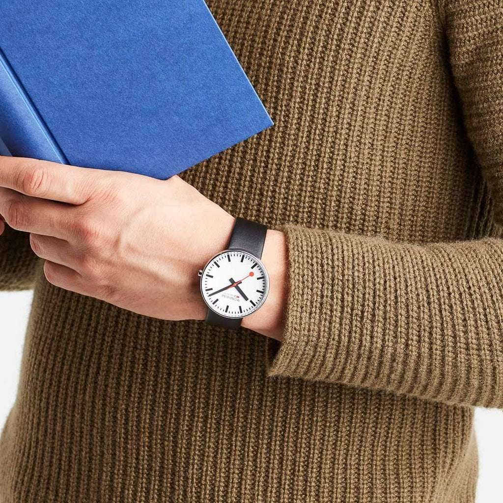 Mondaine Quartz Analogue Classic Display and Leather Strap White Dial Men's Watches MSX.4211B.LB