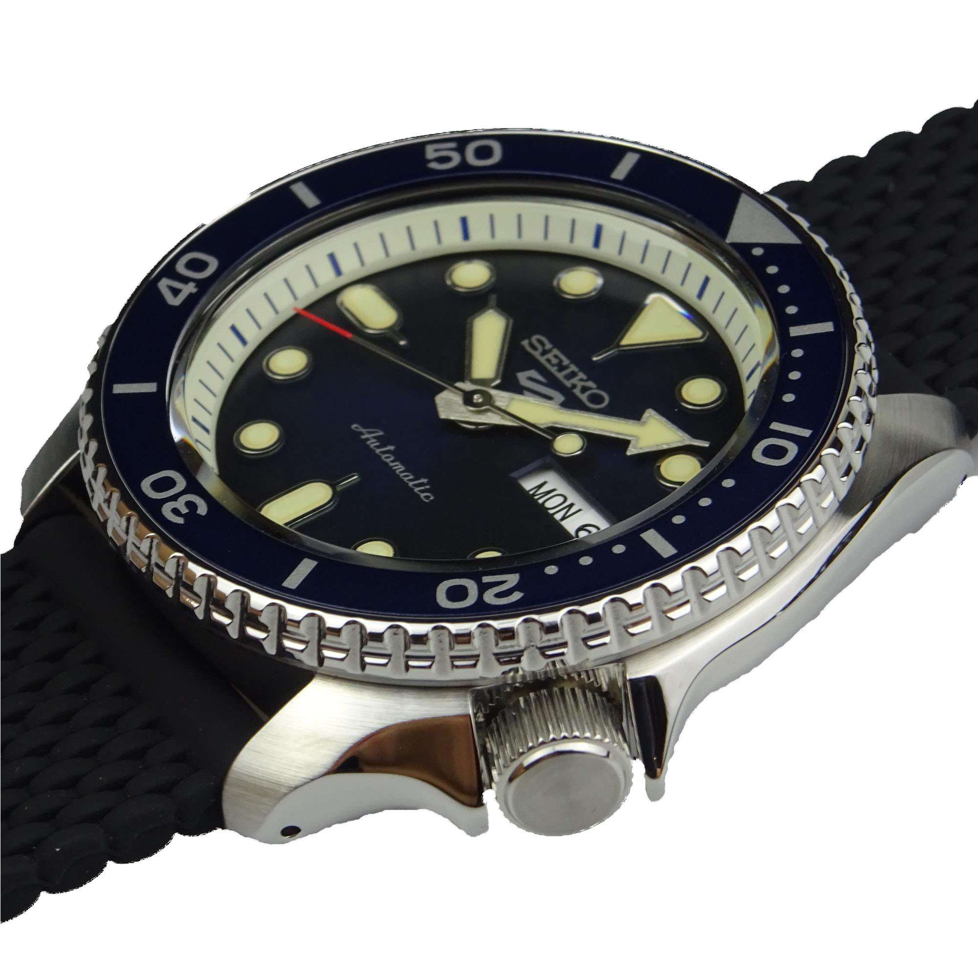 Seiko 5 Sports Blue Dial Silicone Strap Automatic Men's Watch SRPD71K2Exclusive to WatchNation&nbsp;Part of the new 2019 Seiko 5 sports range, this Seiko 5 Sports Watch SRPD71K2 comes in a stylish style. Firstly, a blue dial is complimented by silver indexes and hands powered by a strong automatic movement. This type of engine provides an accuracy rating of +45 to -35 seconds per day. The power reserve for this calibre is around the 40 hour mark, allowing you to take it off for the weekend.Furthermore, when