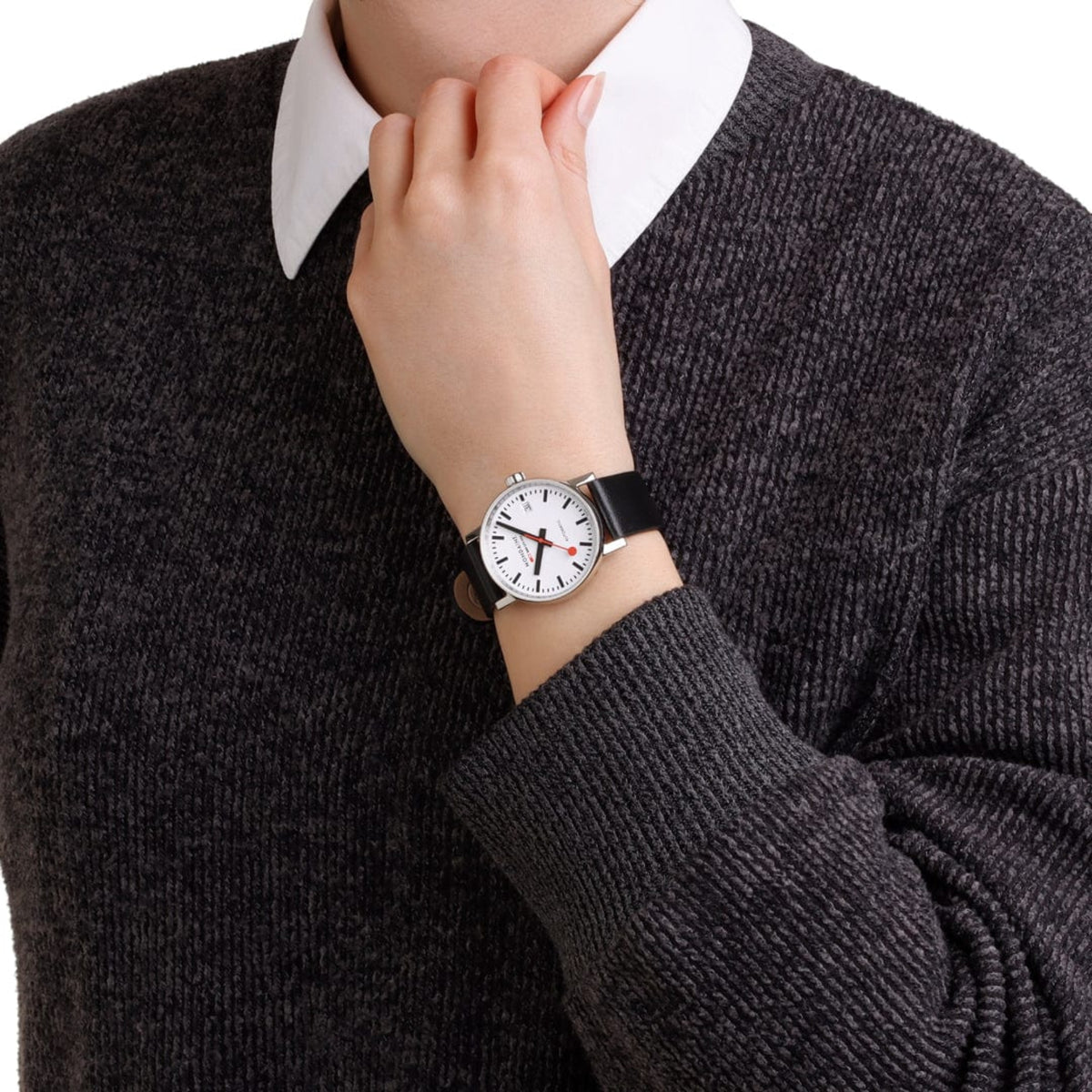 Montre Mondaine Evo2 Automatique cadran blanc bracelet cuir noir MSE.35610.LBV