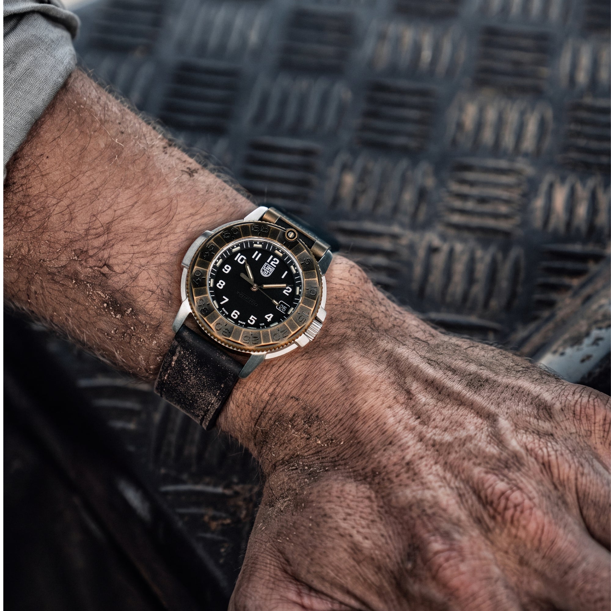 Luminox Adventure Watch 43mm Outdoor Explorer Black Dial Leather Mens Quartz Watch XL.1301