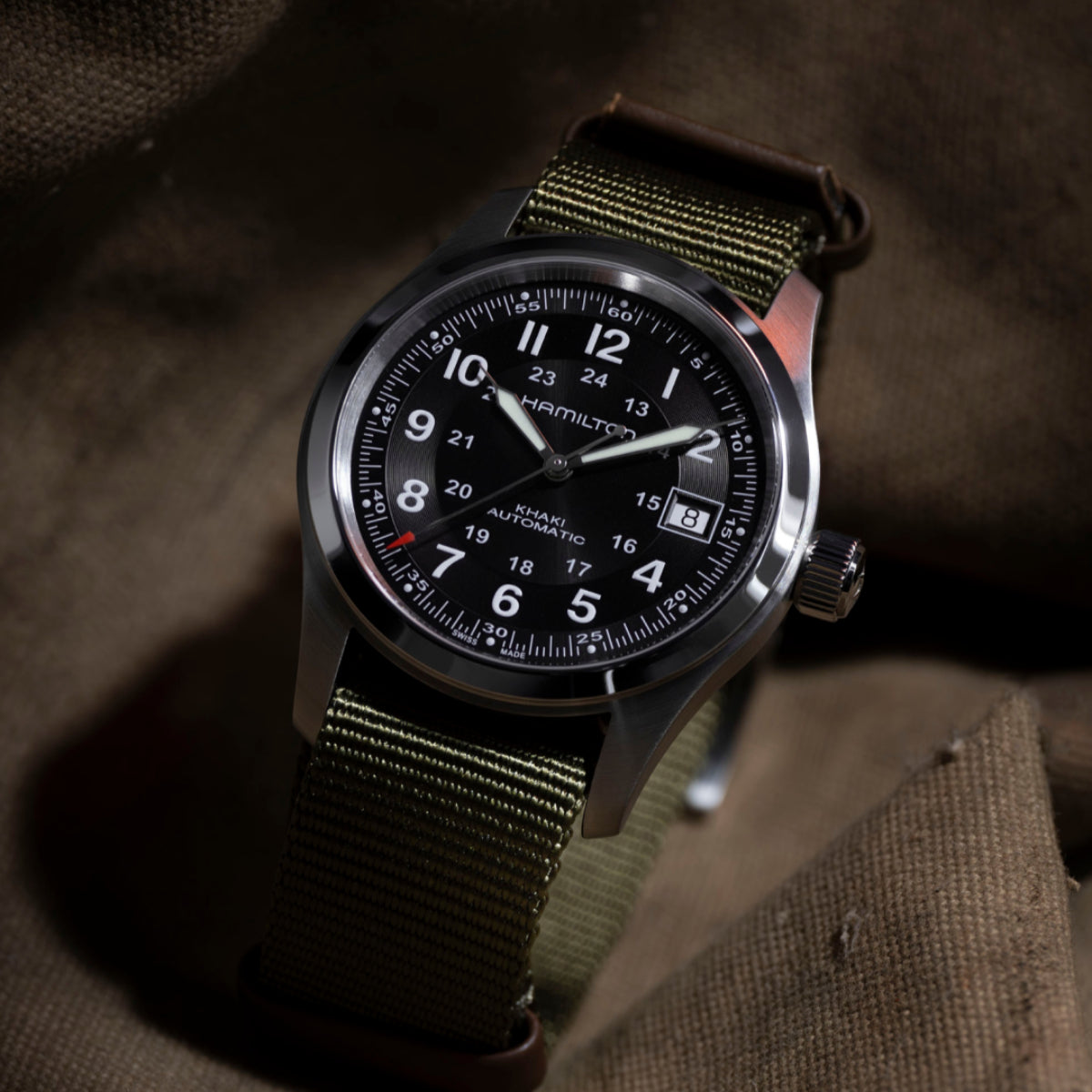 Hamilton Khaki Field 38mm Call of Duty Sonderedition Schwarz Zifferblatt NATO Herren Automatik Uhr H70475930
