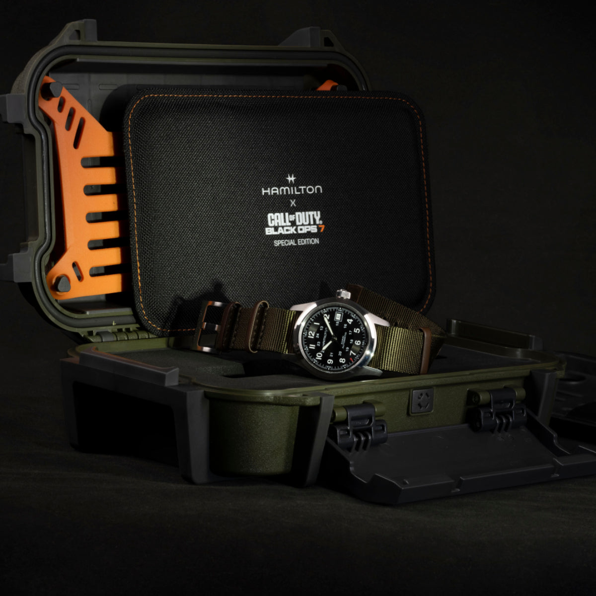 Hamilton Khaki Field 38mm Call of Duty Sonderedition Schwarz Zifferblatt NATO Herren Automatik Uhr H70475930