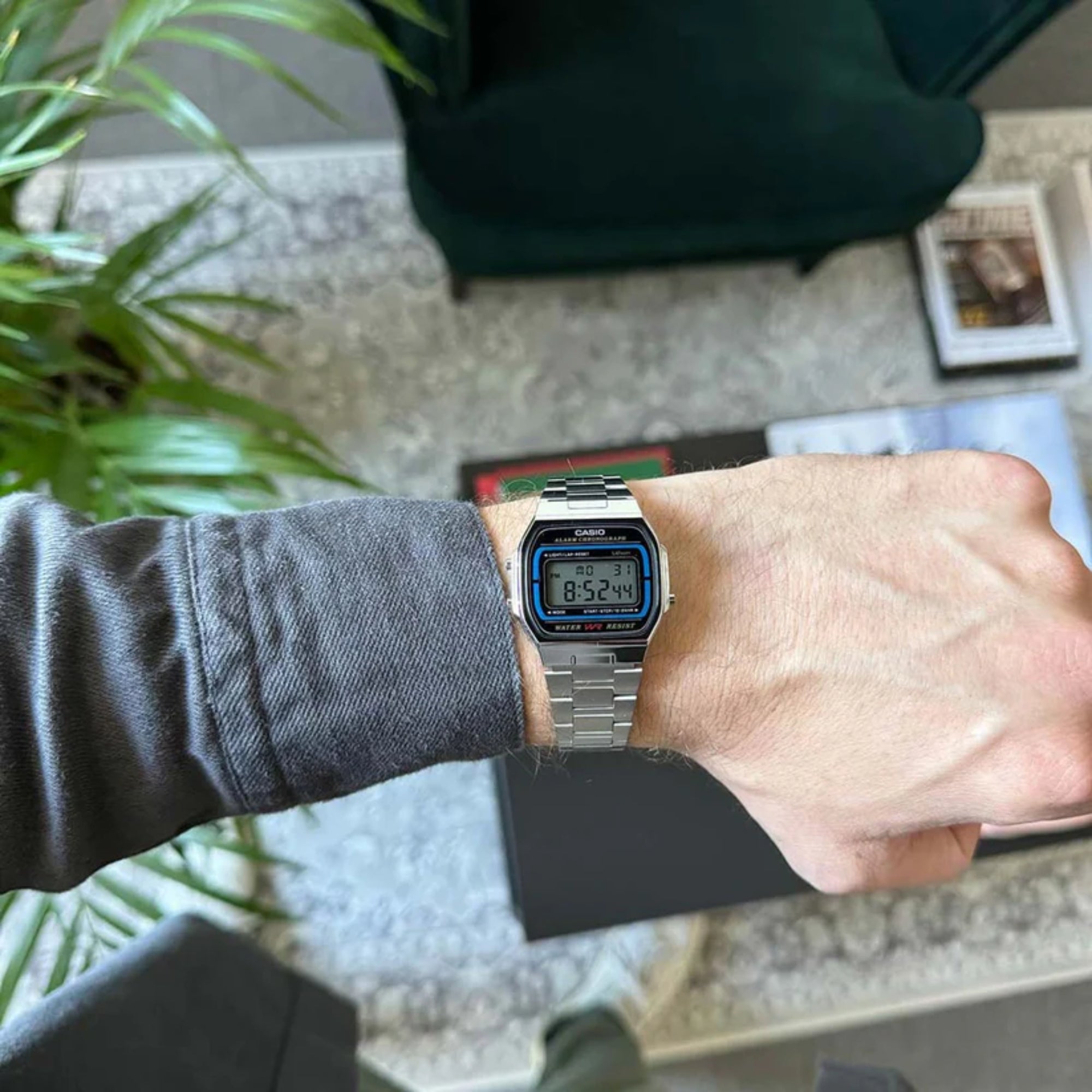 Casio Vintage Ikonische Quarz Digitaluhr aus Stahl A164WA-1VES