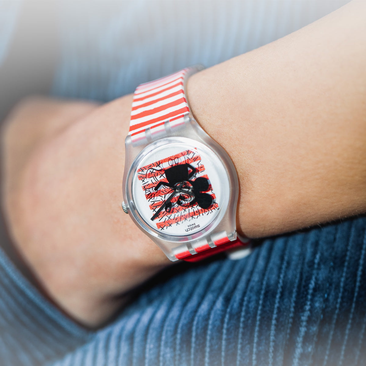 Swatch Originals 34mm White Dial Silicone Quartz Watch GZ352