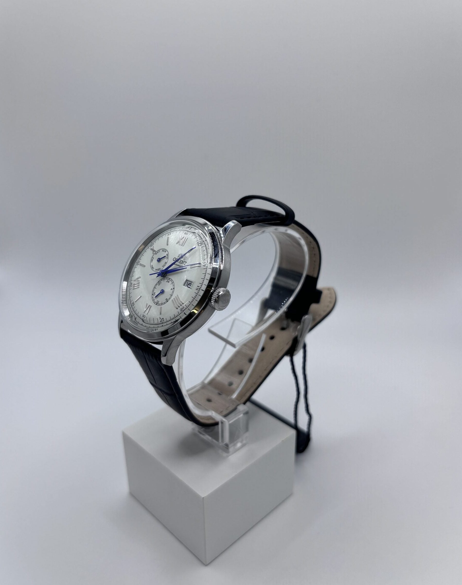 Orient Bambino 40mm Sub Dials White Dial Leather Mens Automatic Watch RA-AK0701S10B
