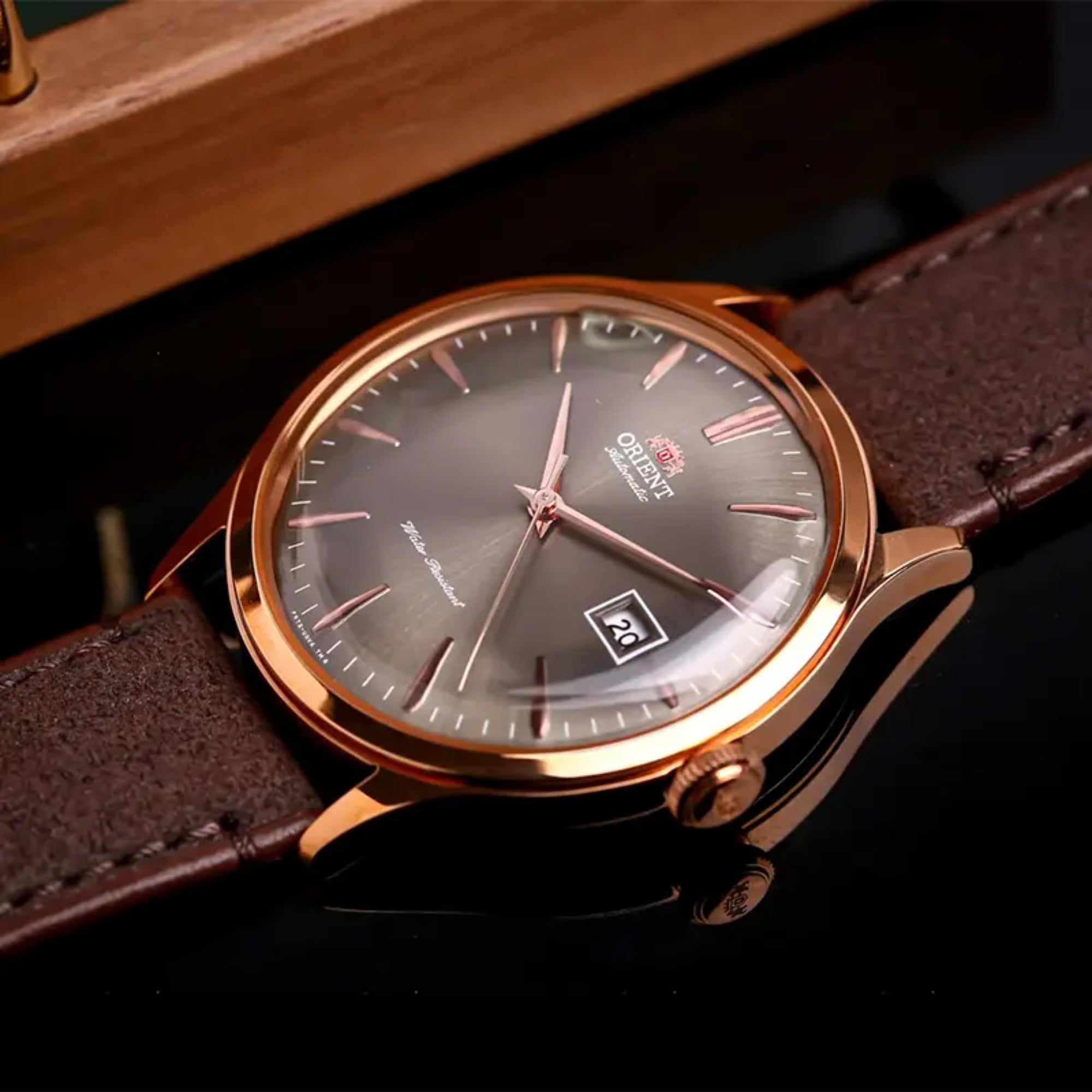Orient Bambino 42mm Bronze Zifferblatt Leder Automatik Uhr Herren RA-AC0P04Y30B