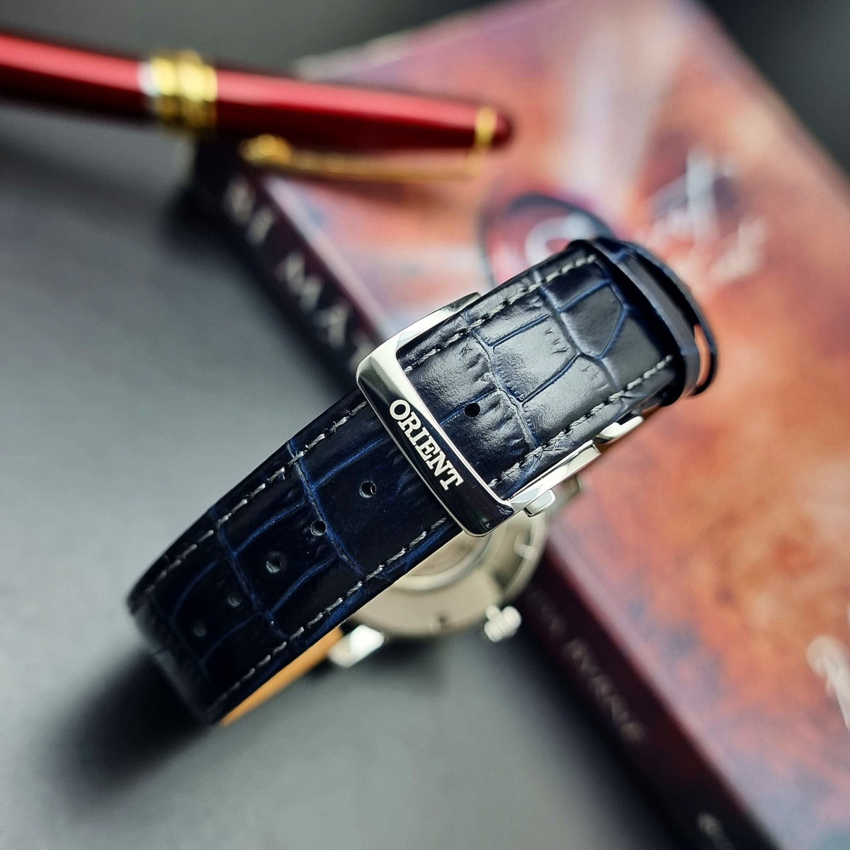 Orient Sun and Moon 42,5 mm Blaues Zifferblatt Leder Herren Automatik Uhr RA-AK0011D30B
