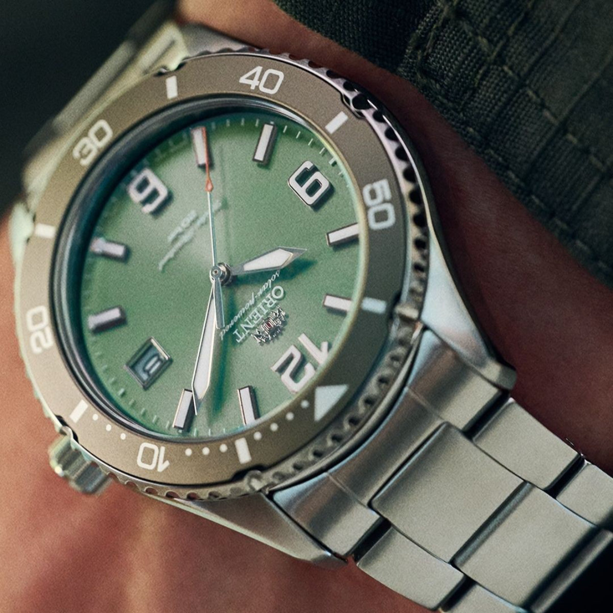 Orient RA-WJ0001E10B Mako Solar Quartz Men's Watch