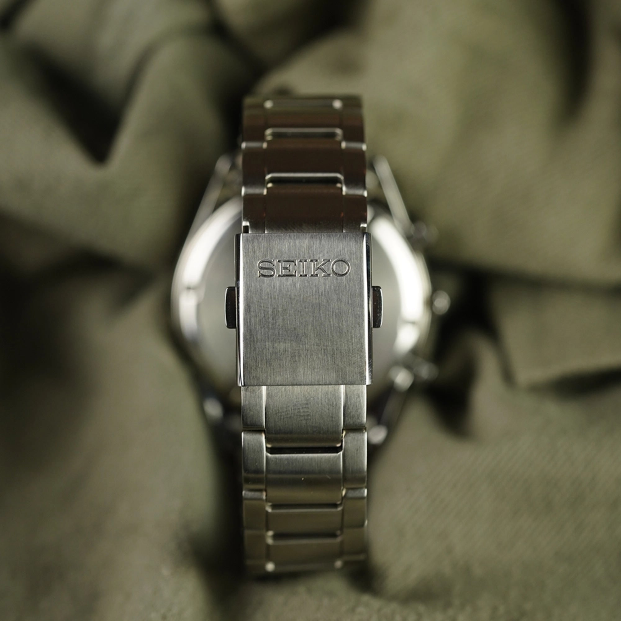 Seiko Conceptual 41,4 mm Solar Chronograph Schwarzes Zifferblatt Stahl Herren Quarz Uhr SSC803P1