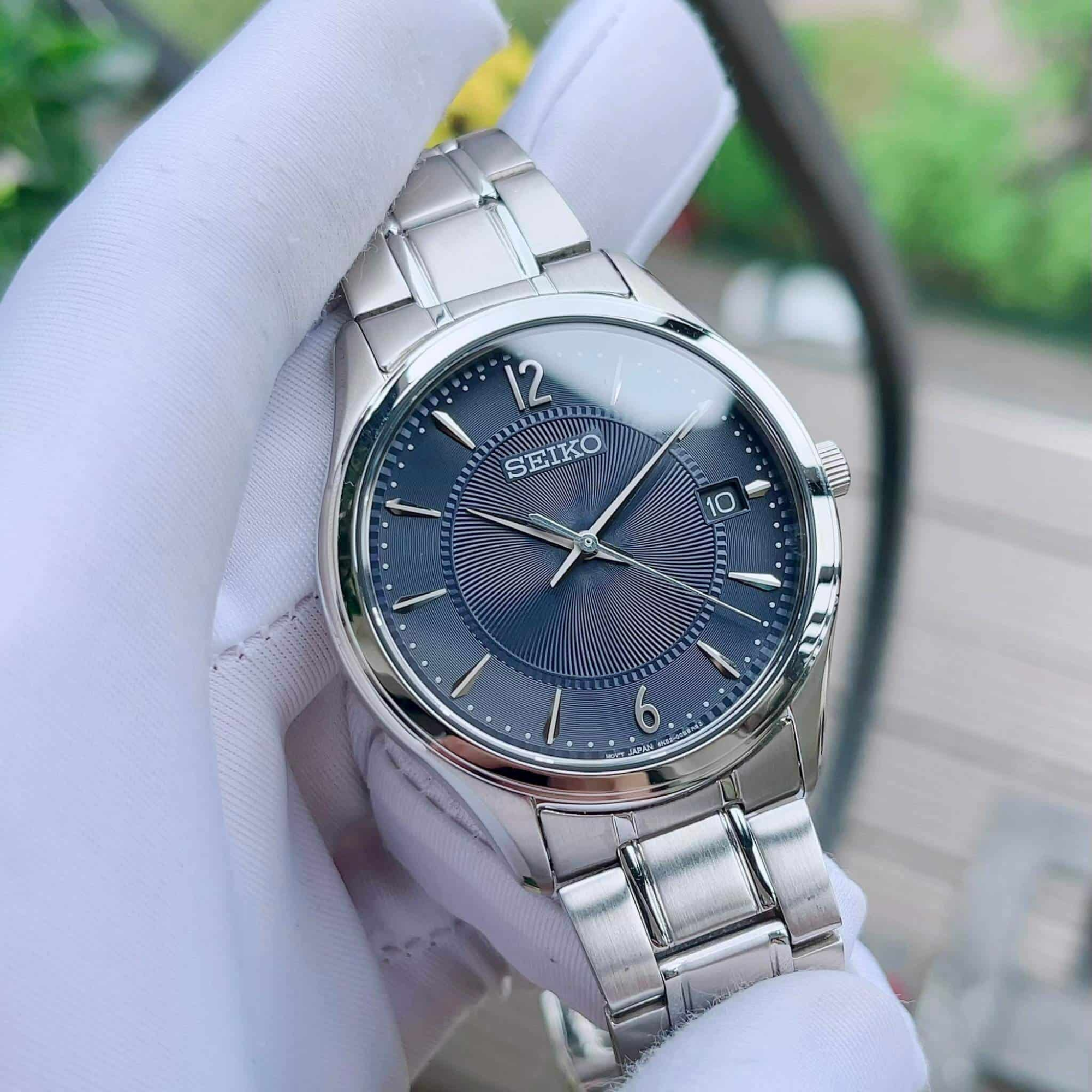 Seiko Essentials blue sunburst dial slim stainless steel quartz watch SUR419P1