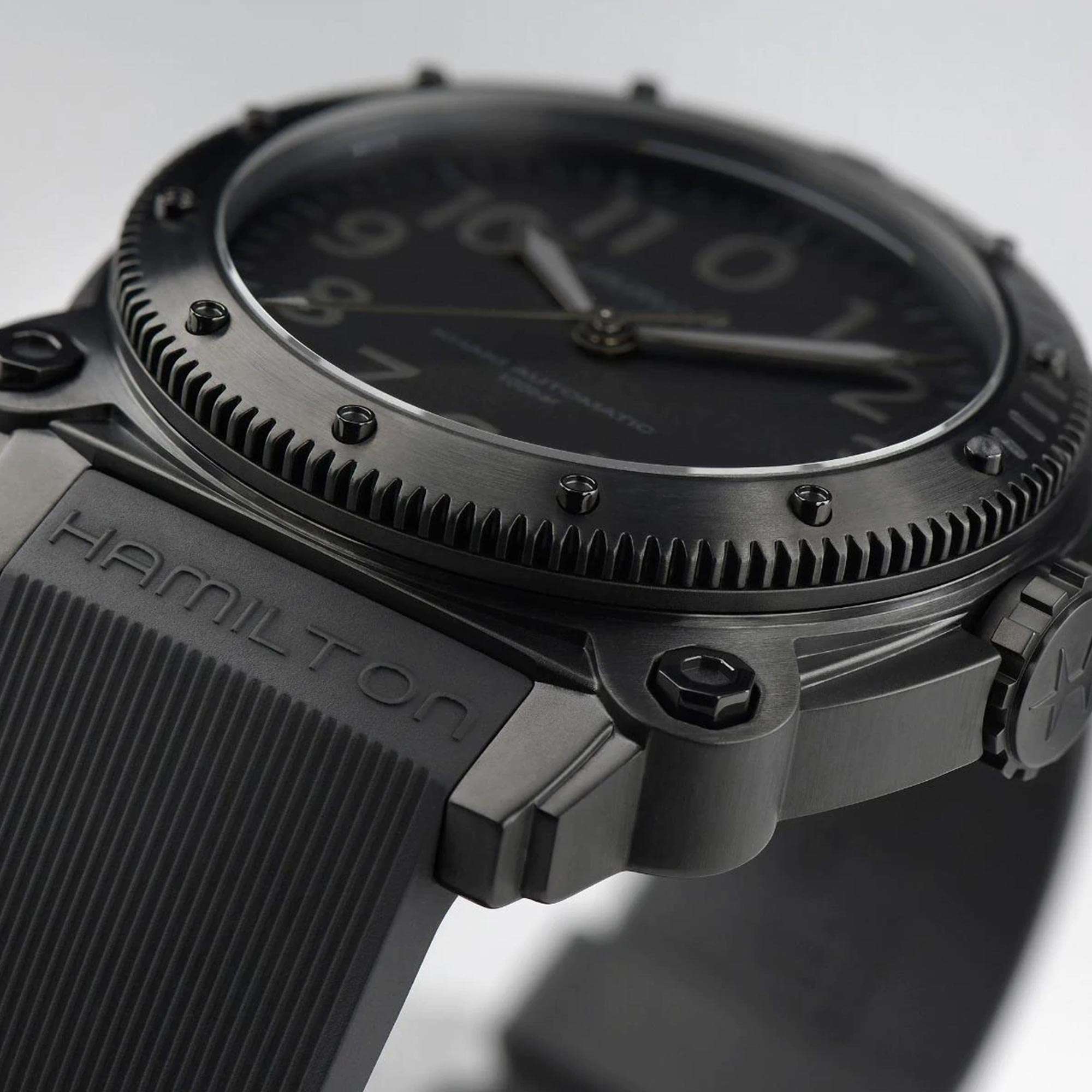 Hamilton Khaki Navy H78505330 46mm black PVD titanium case with unidirectional bezel side profile