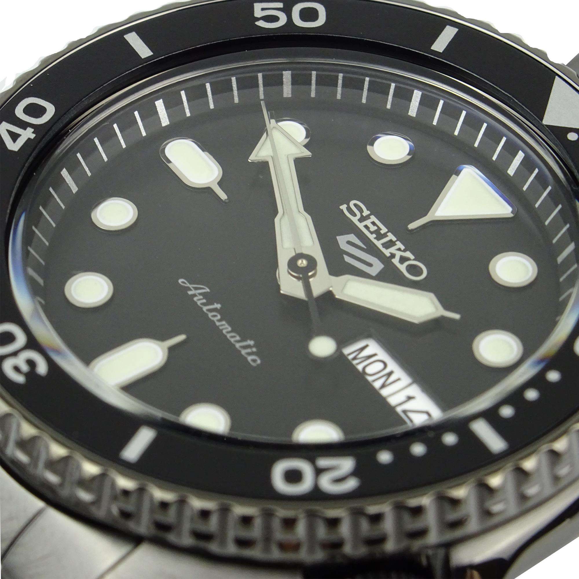 Seiko 5 Sports Automatik Schwarzes Zifferblatt Edelstahlarmband Herren Uhr SRPD65K1