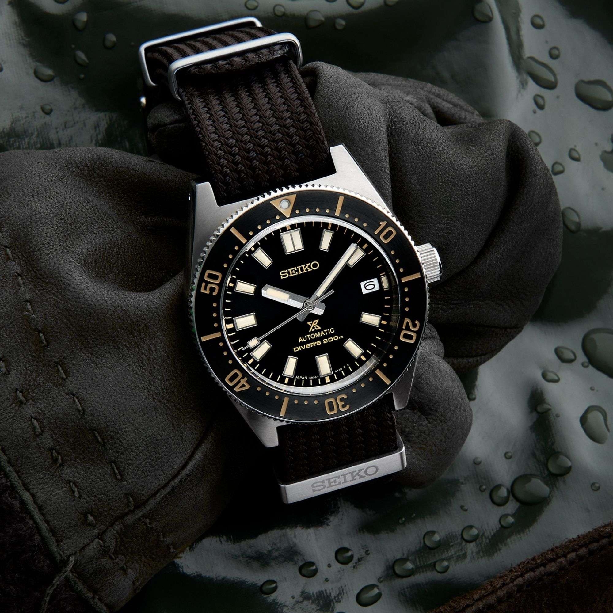 Seiko Prospex Erste japanische Taucheruhr Neuinterpretation Automatik Schwarzes Zifferblatt Nylonarmband Herrenarmbanduhr SPB239J1