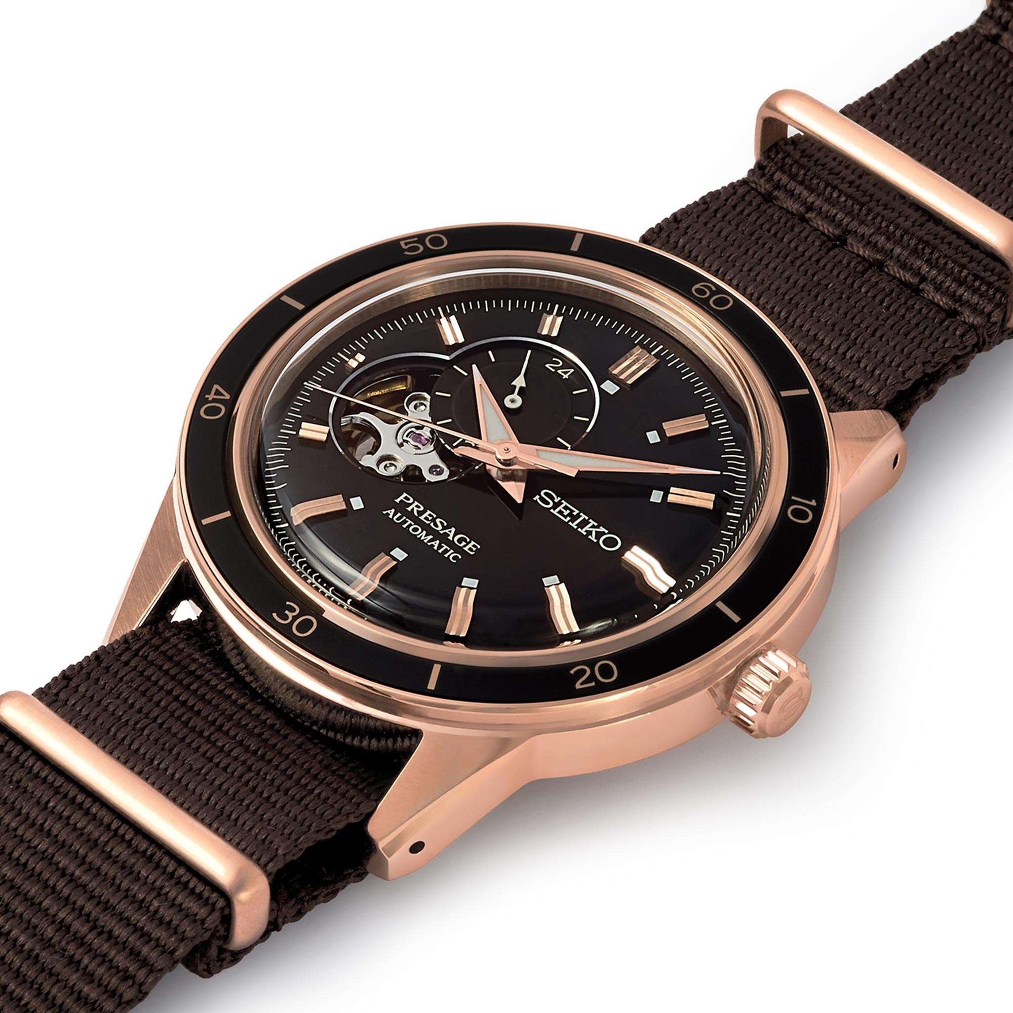 Seiko Presage Stil 60er Automatik Schwarzes Offenes Herz Zifferblatt Braunes NATO-Armband Herrenarmbanduhr SSA426J1