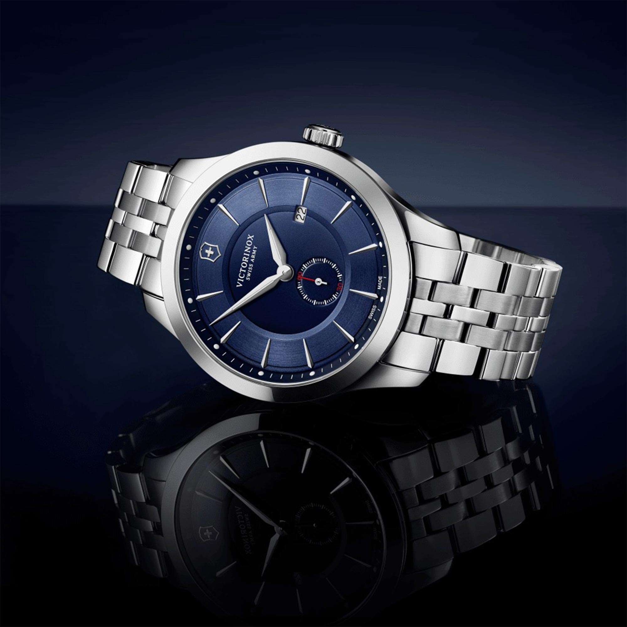 Victorinox Swiss Army Alliance Blaues Zifferblatt Silbernes Edelstahlarmband Herren Uhr 241763.1