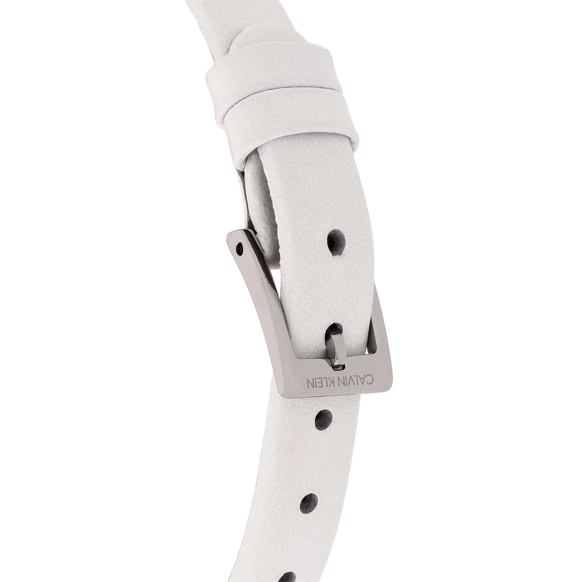 Calvin Klein Wavy Quarz Silbernes Zifferblatt Edelstahlarmband Damen Uhr K8P231L6