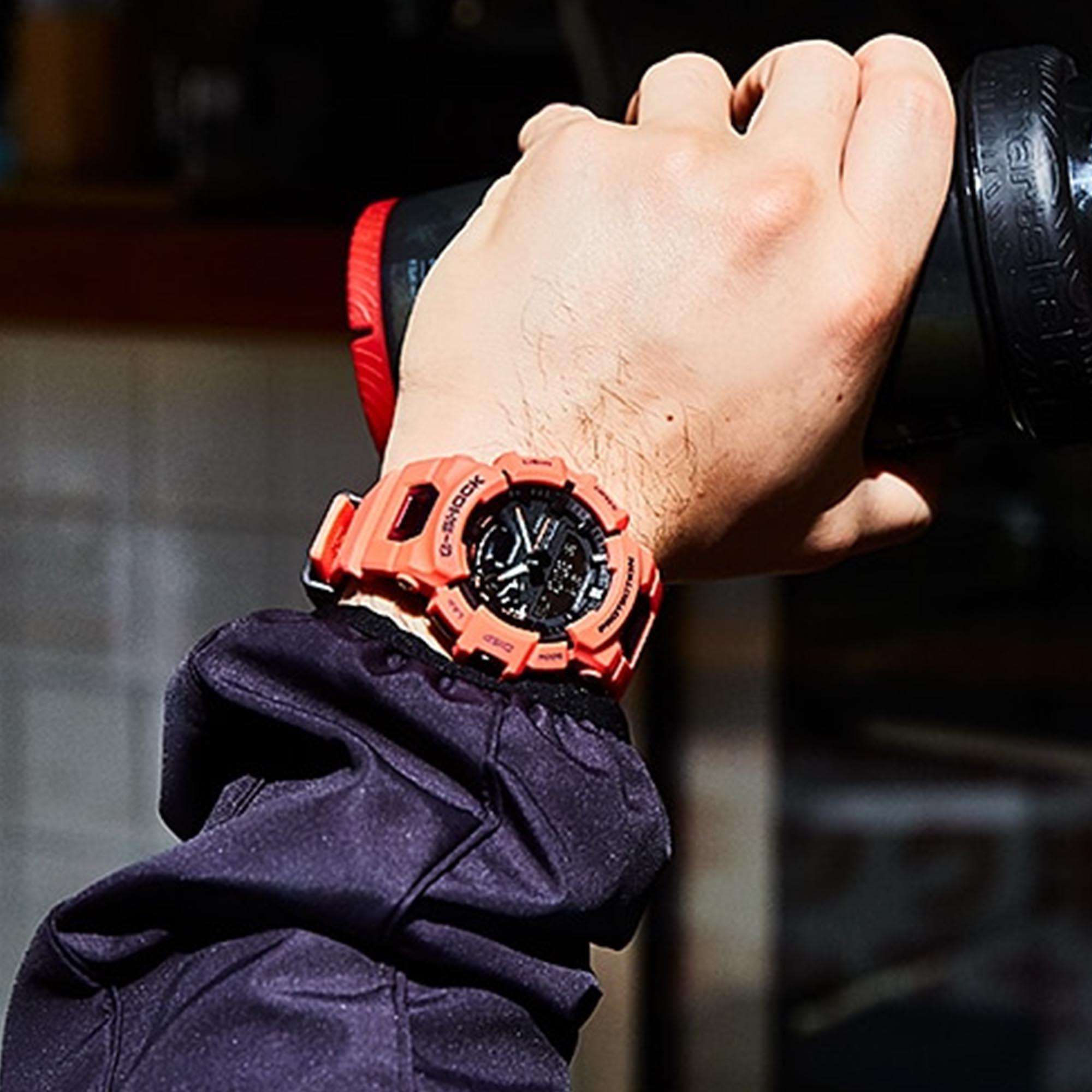 Casio G-Shock G-Squad Quarz Schwarze Zifferblatt Rotes Harzarmband Herren Uhr GBA-900-4AER