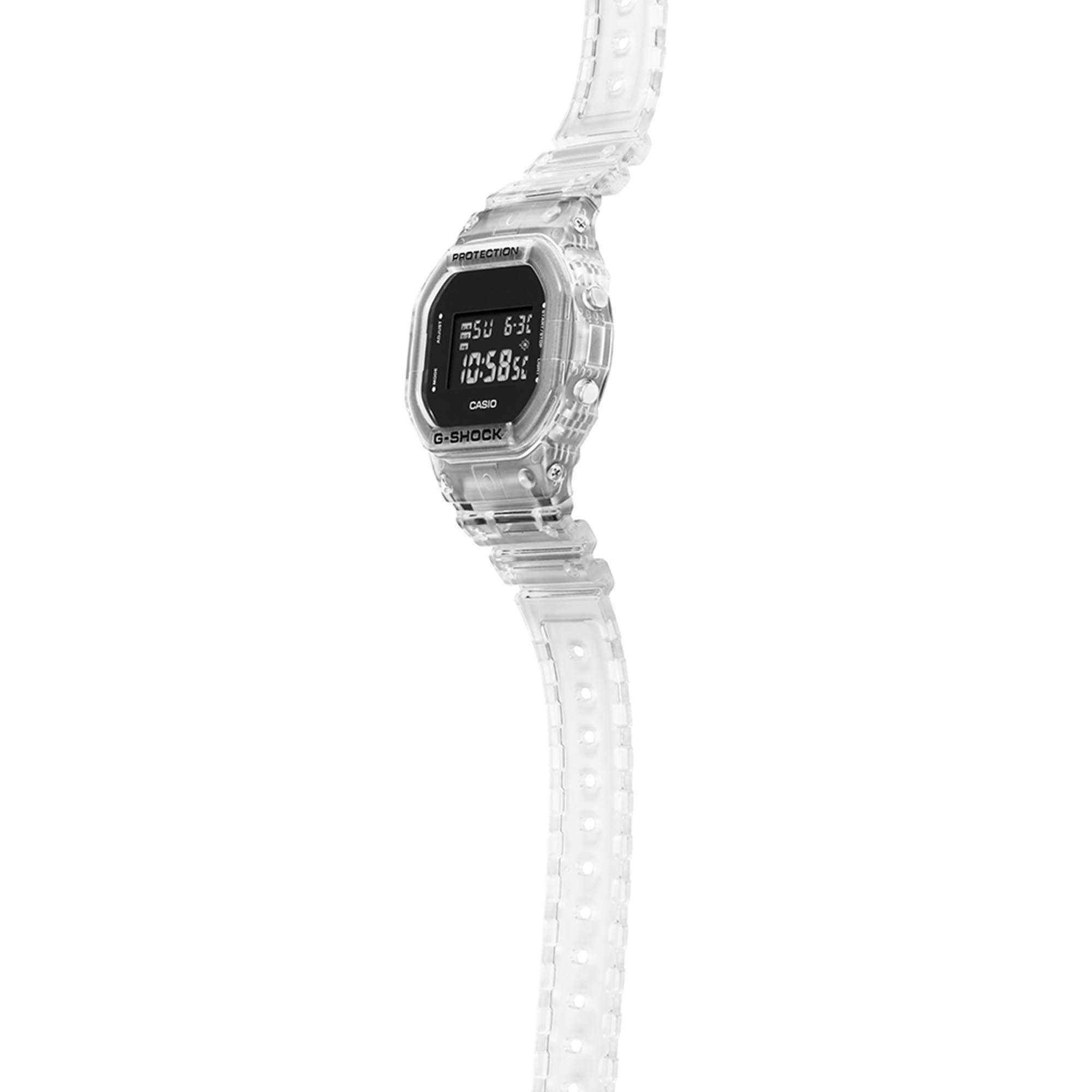 Casio G-Shock Quarz Schwarzes Zifferblatt Transparentes Silikonarmband Herren Uhr DW-5600SKE-7ER
