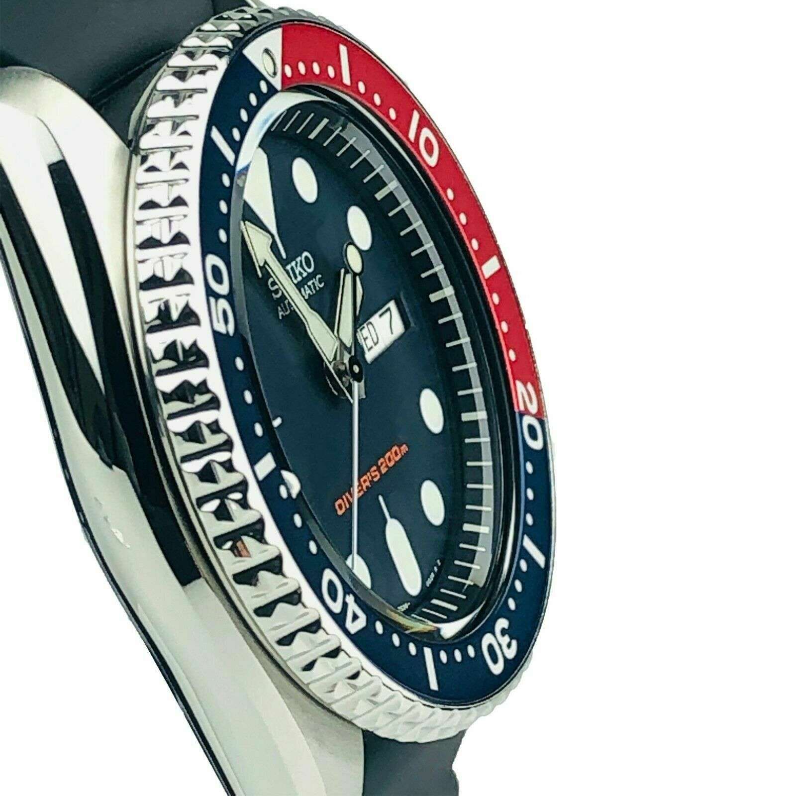 Seiko Divers Pepsi Automatik Schwarzes Zifferblatt Schwarzes Gummiarmband Herren Uhr SKX009K1