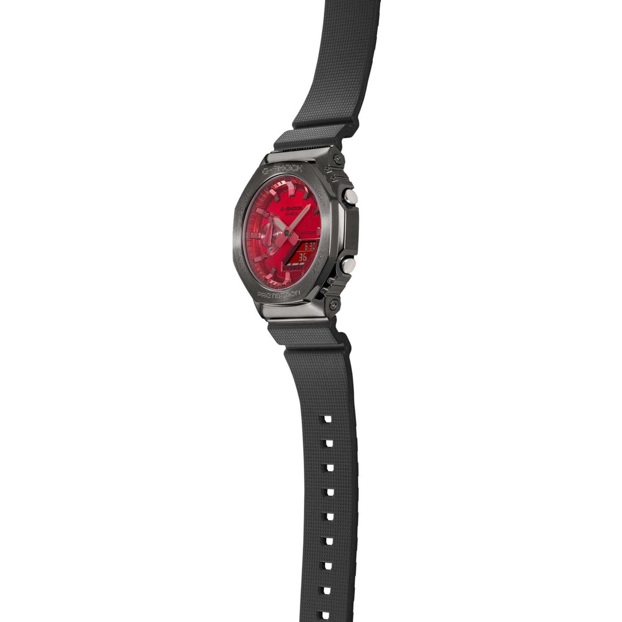 Casio G-Shock  CasiOak Red Dial Alarm Chronograph Watch GM-2100B-4AER