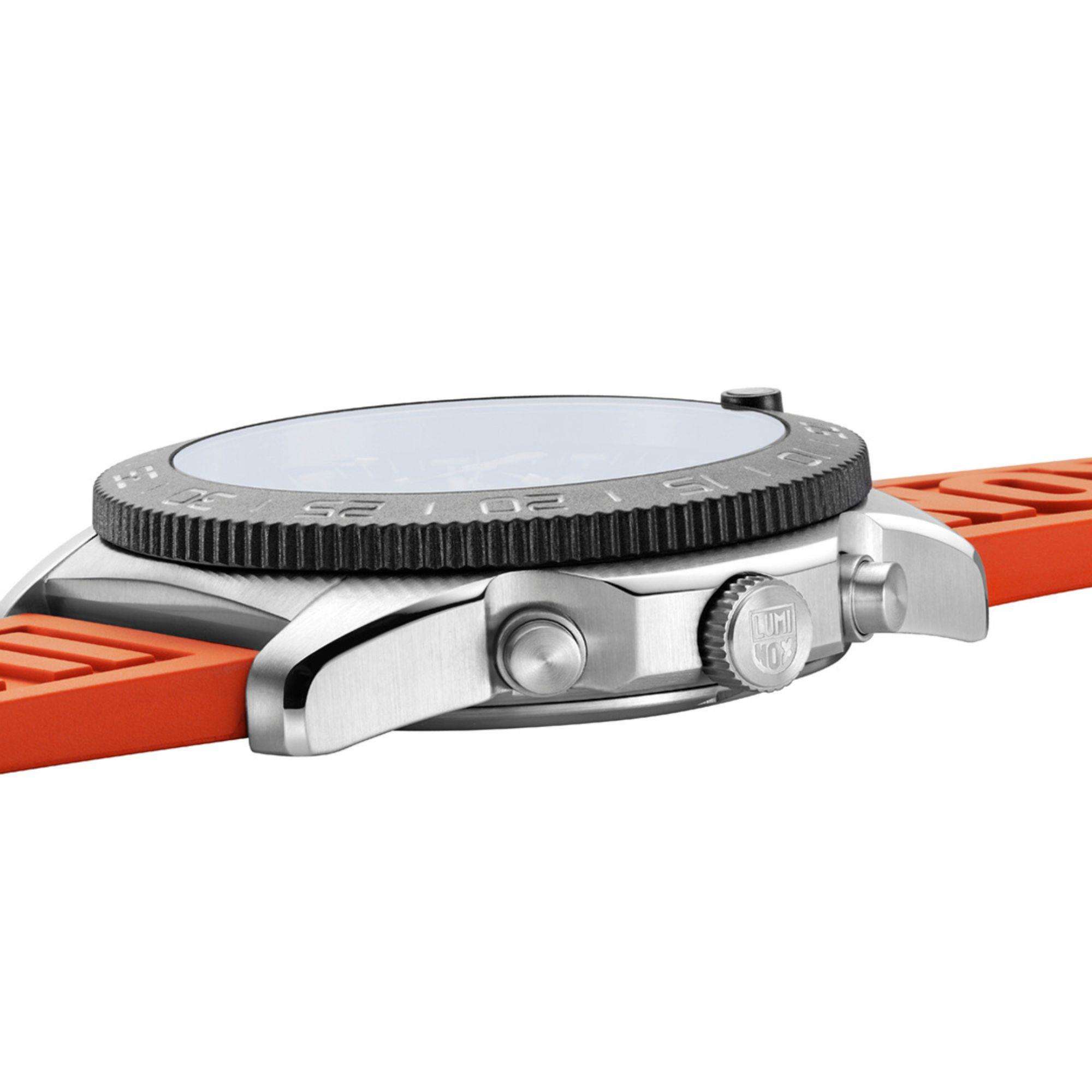Luminox Pacific Diver Chronograph Orange Gummiband Schwarzes Zifferblatt Herren Uhr XS.3149