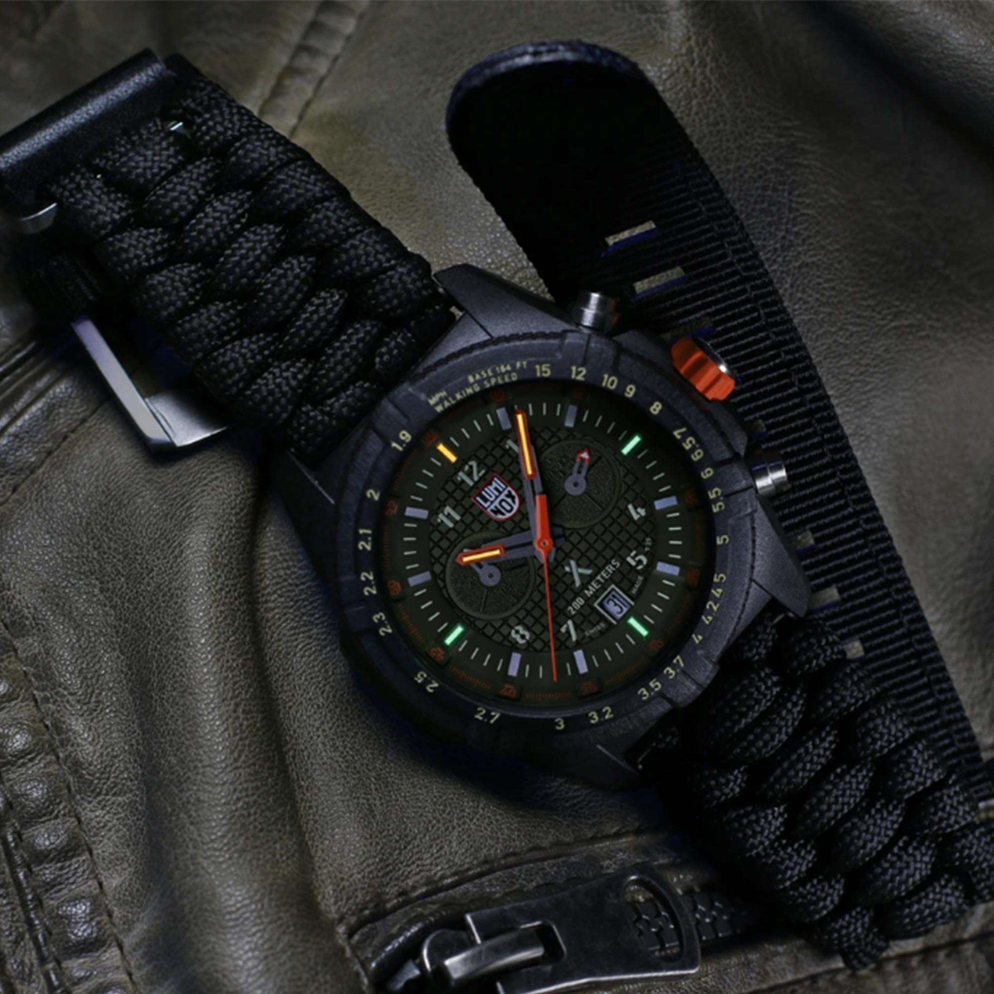 Luminox Bear Grylls Survival Land Serie Quarz Grünes Zifferblatt Schwarzes Textilarmband Herren Uhr XB.3797.KM