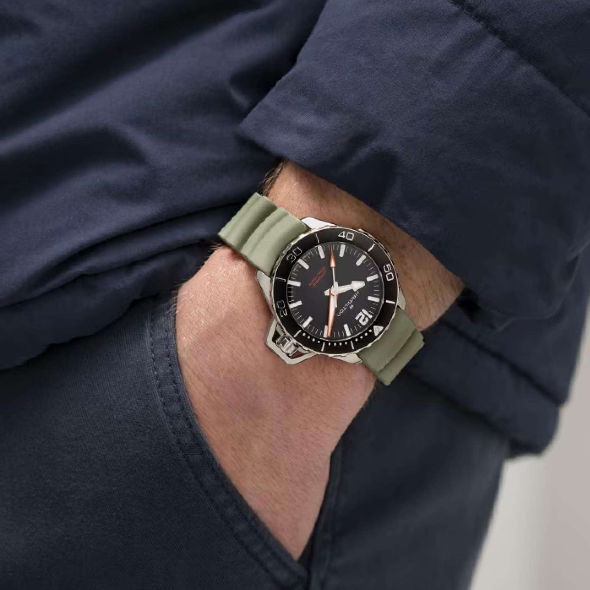 Hamilton Khaki Navy 41mm Black Dial Rubber Mens Automatic Watch H77455330