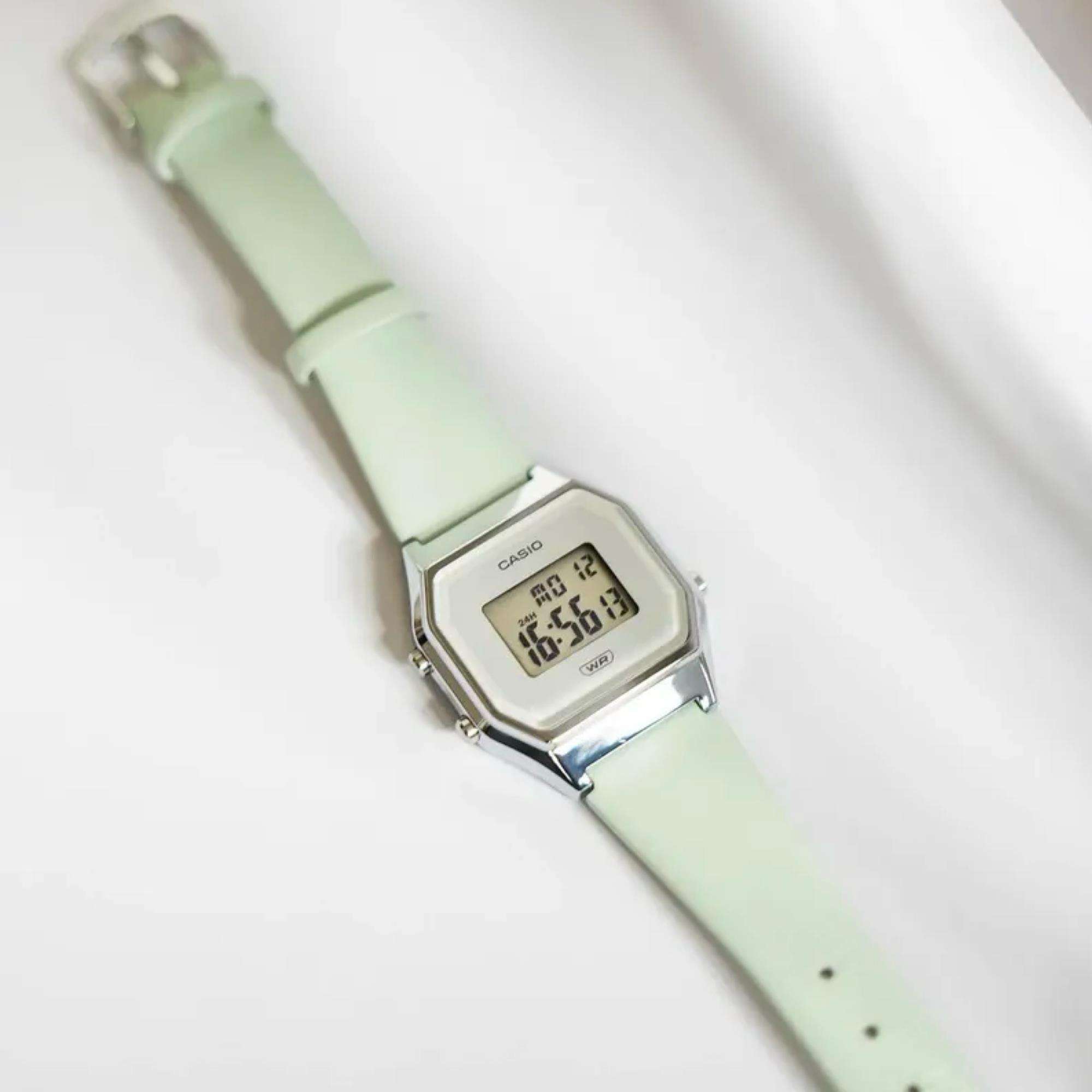 Casio Vintage Quarz Damen Grüne Uhr LA680WEL-3EF