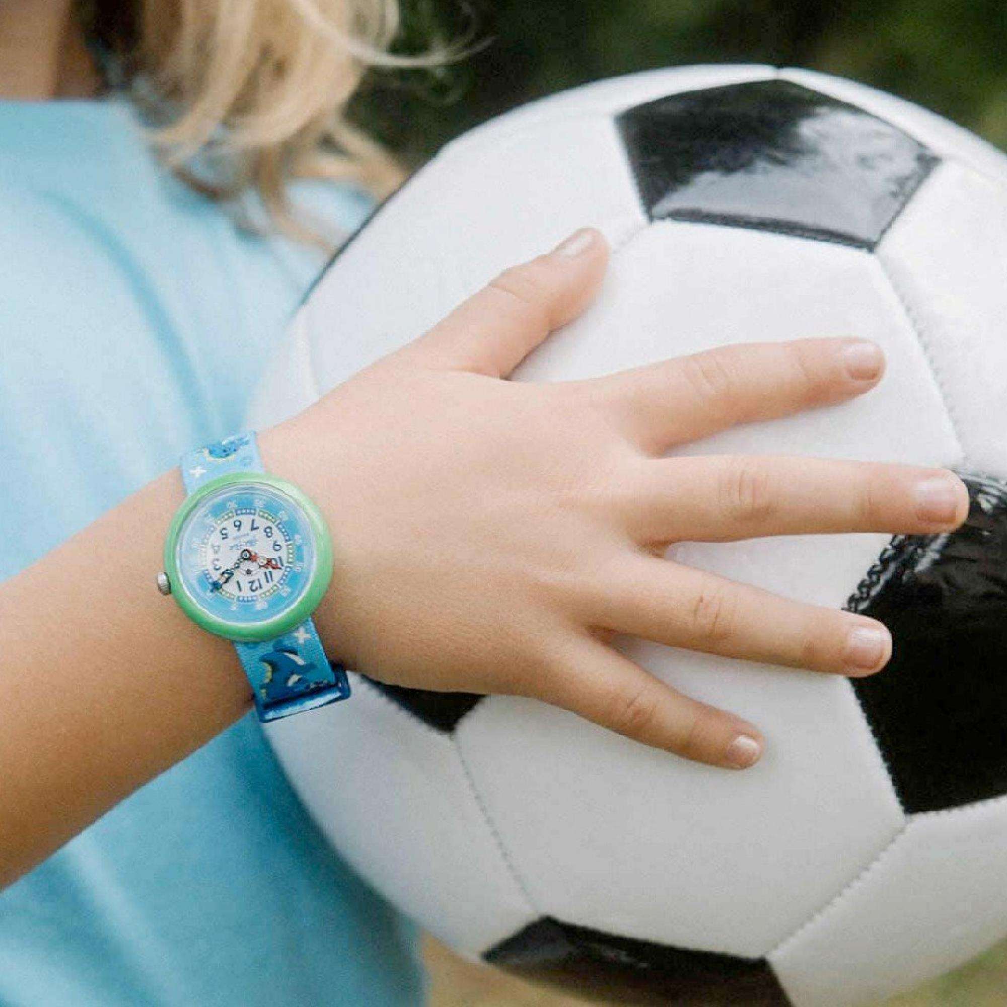 Flik Flak Soccerozauraus Sportliebhaber Kinder Uhr FBNP209