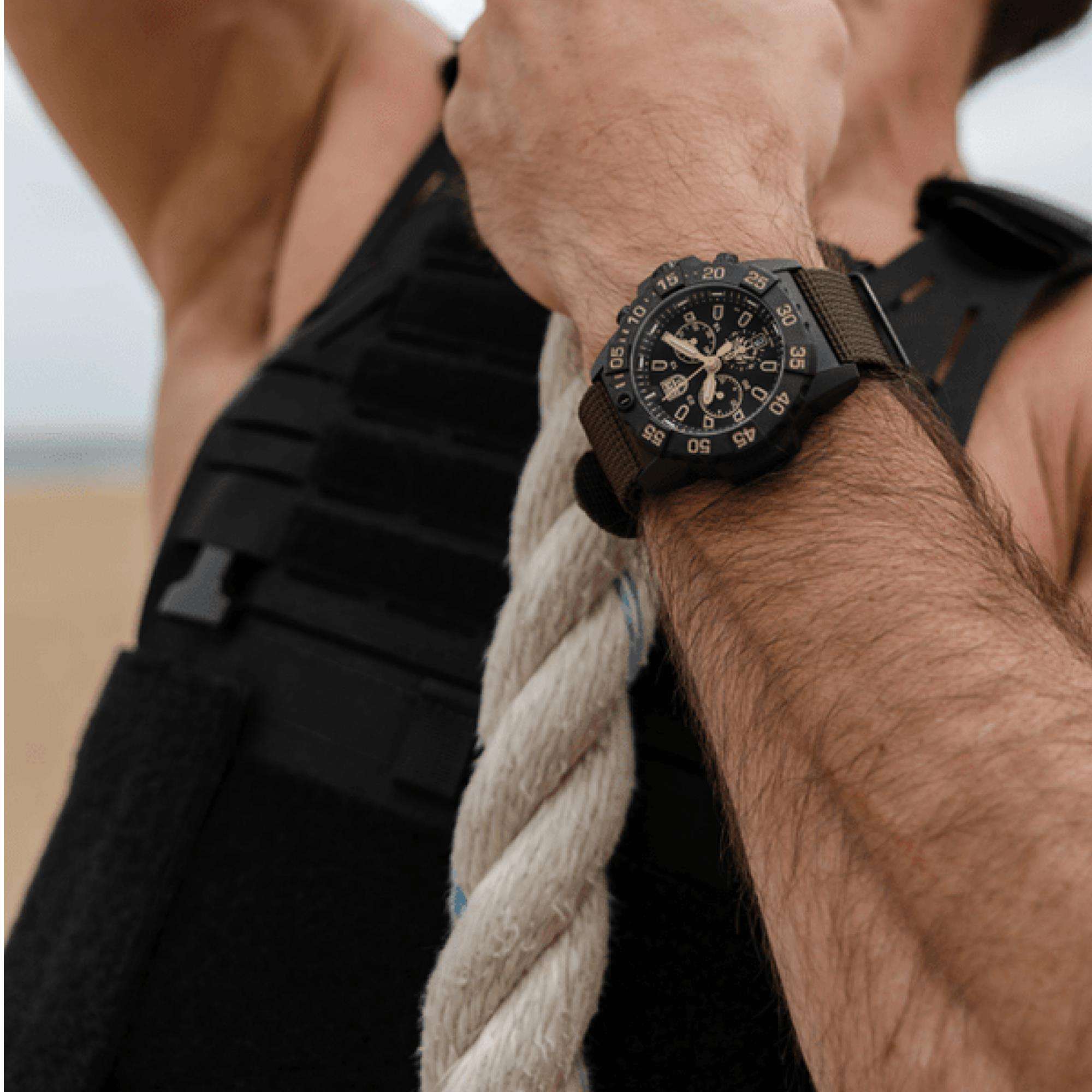 LUMINOX NAVY SEAL CHRONOGRAPH 3580 SERIE SCHWARZES ZIFFERBLATT HERREN UHR XS.3590.NSF.SET