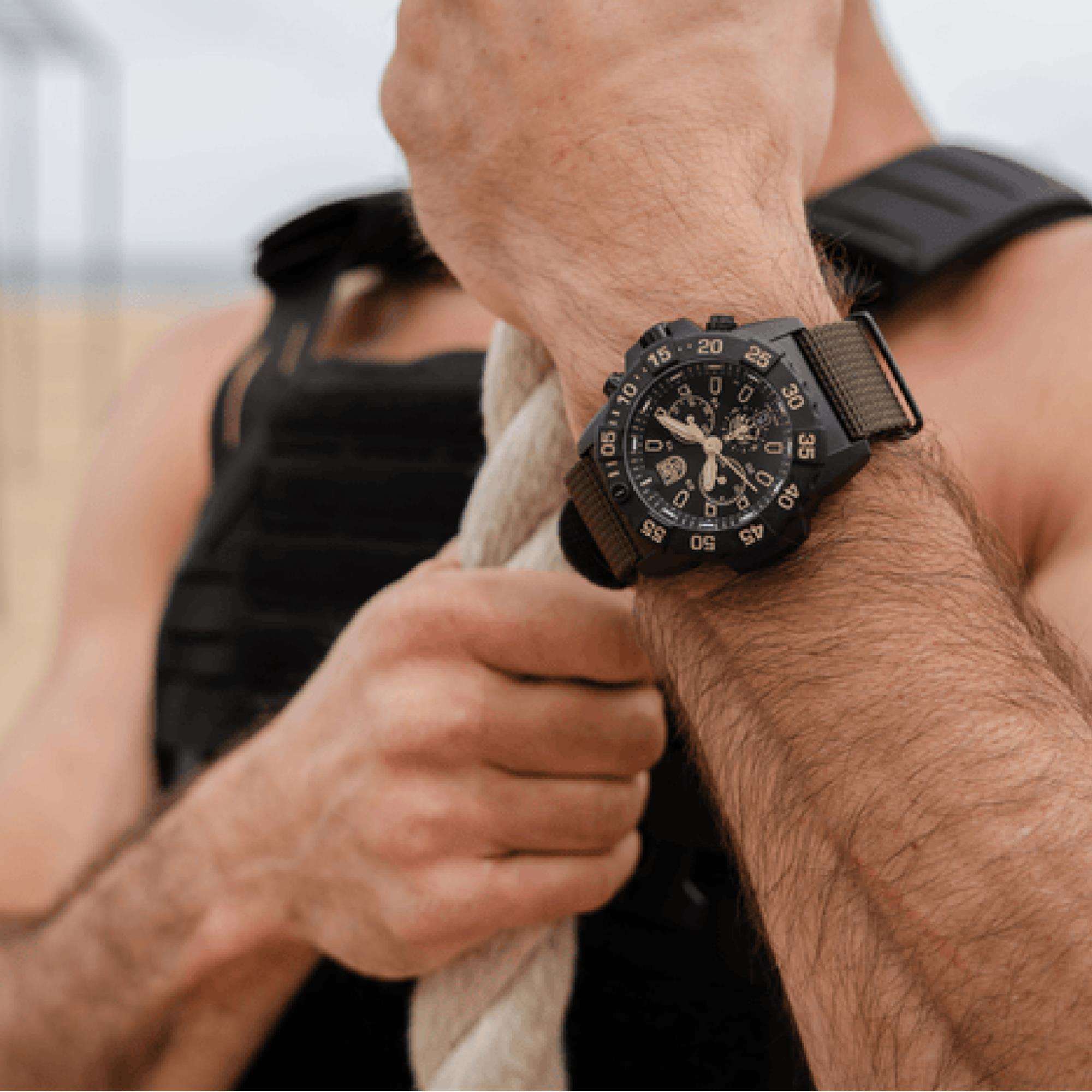 LUMINOX NAVY SEAL CHRONOGRAPH 3580 SERIE SCHWARZES ZIFFERBLATT HERREN UHR XS.3590.NSF.SET