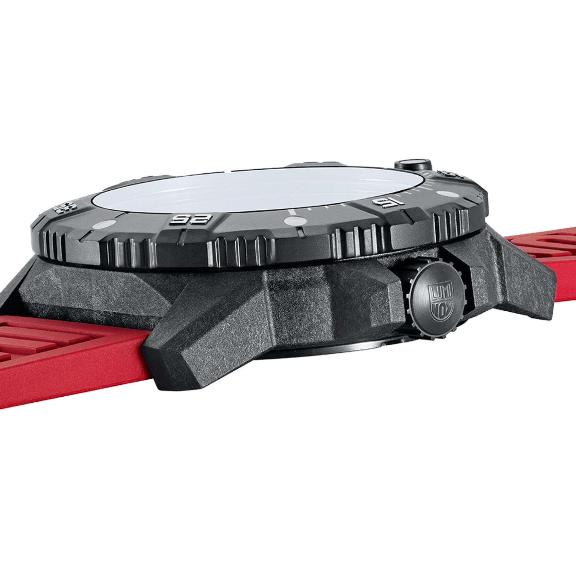 LUMINOX MASTER CARBON SEAL Schwarzes Zifferblatt AUTOMATIK 3860 SERIE XS.3876.RB