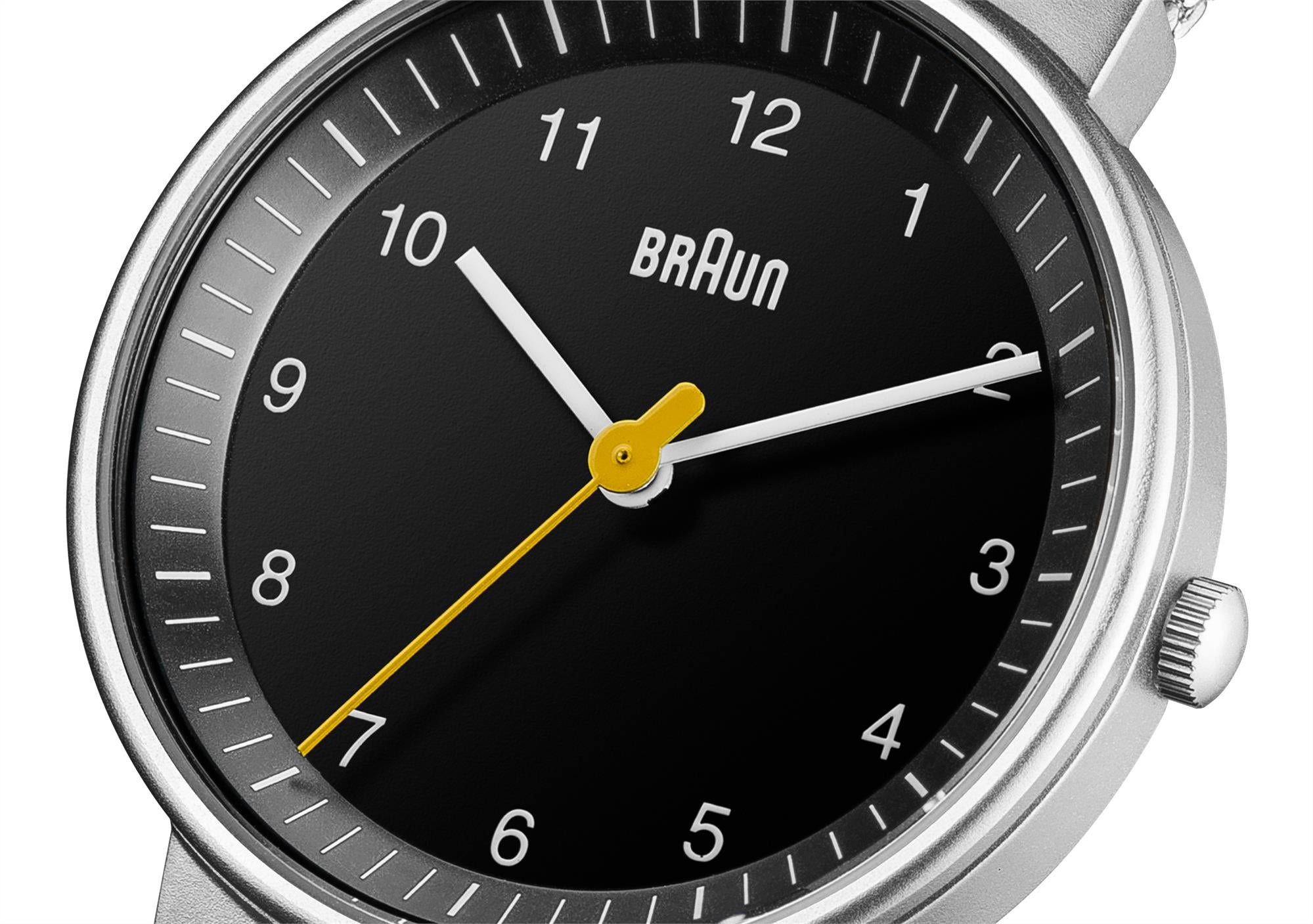 Braun Classic Quarz Schwarz Zifferblatt Stahl-Mesh-Armband Damen Uhr BN0031BKSLMHL